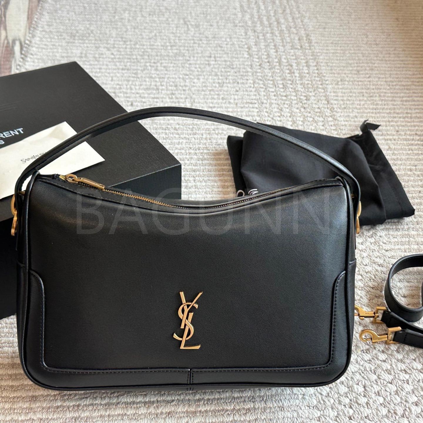 YSL 레더 카메라백