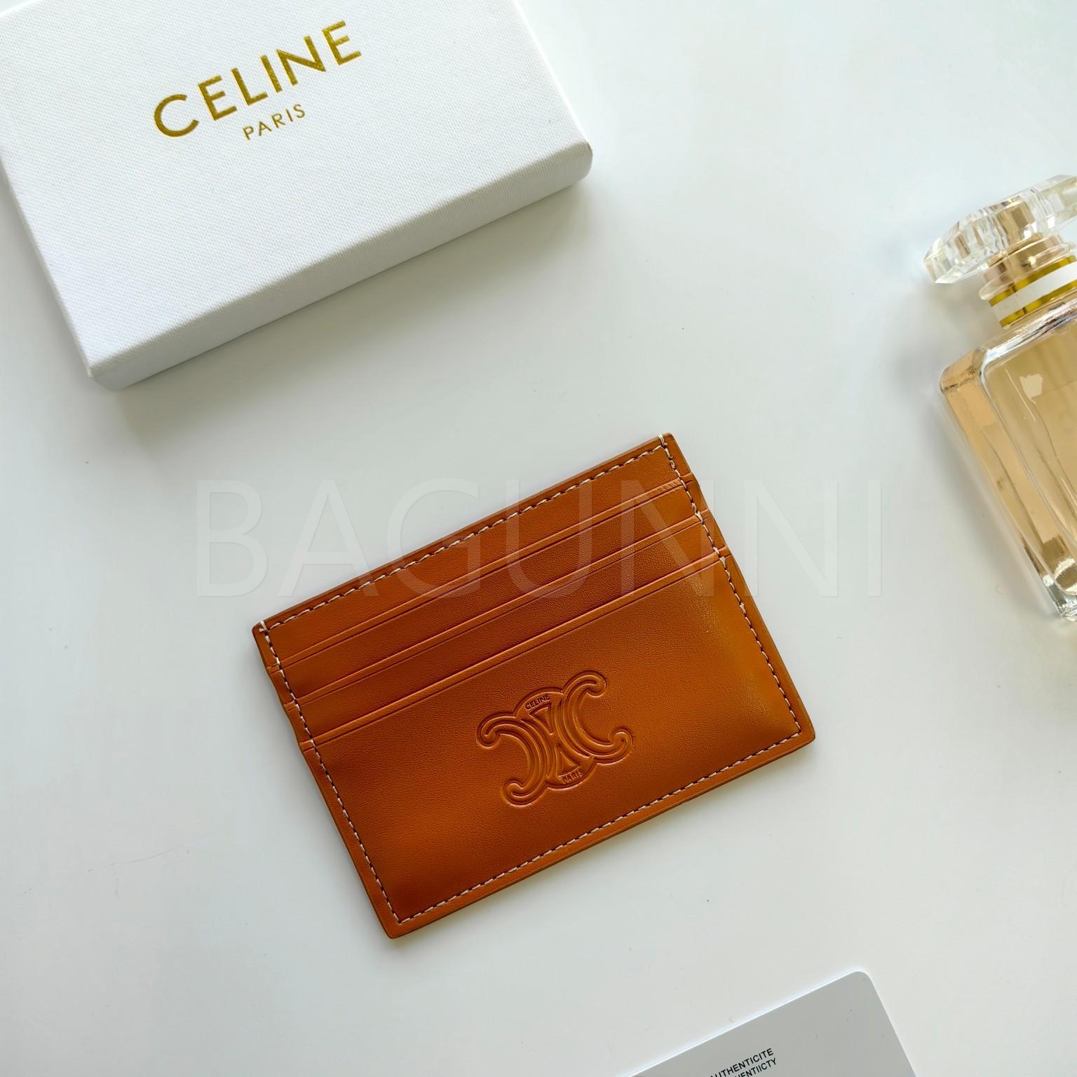 셀린느 플랩 카드지갑
