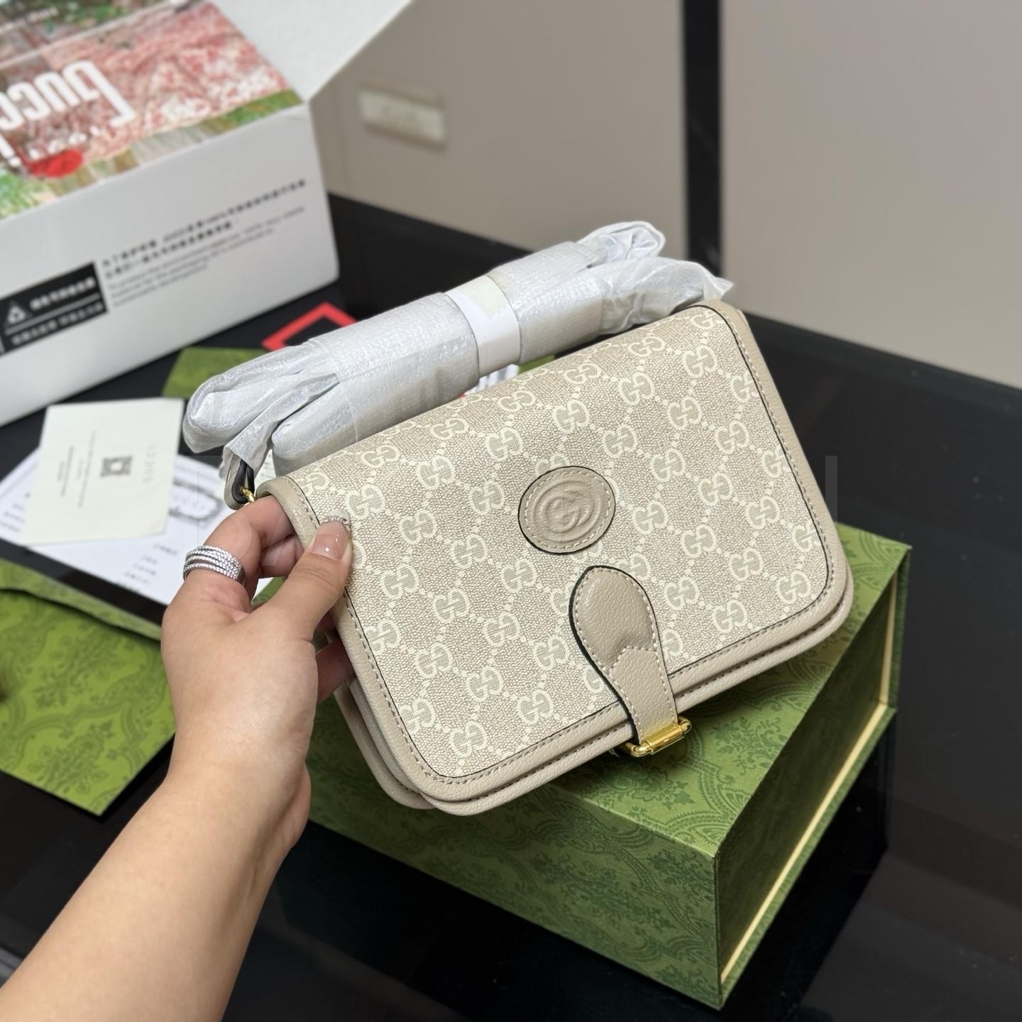 구찌 아코디언 백