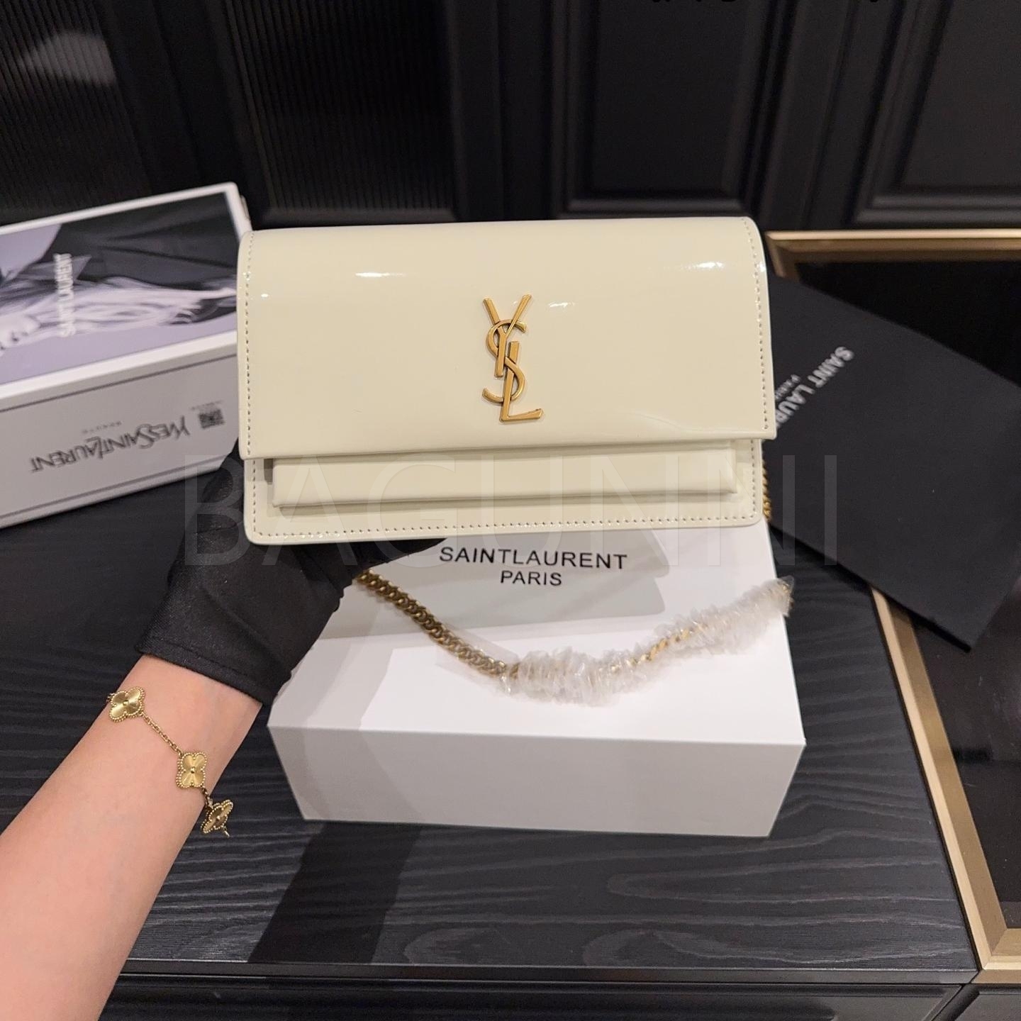 YSL 선셋 숄더백