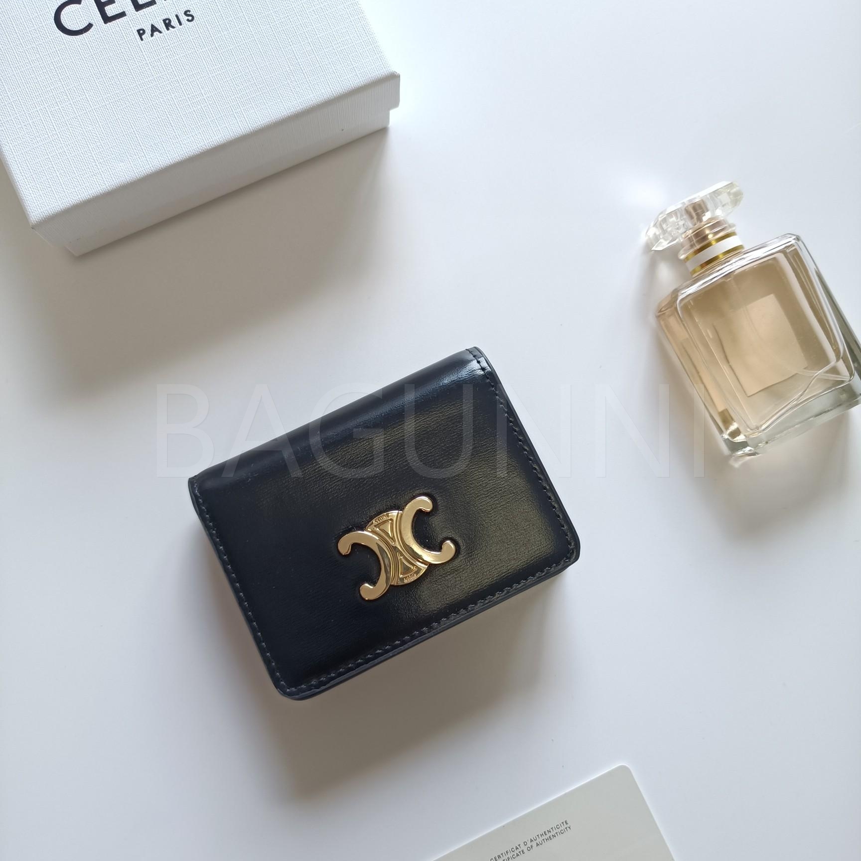 셀린느 트리옹프 지퍼 카드지갑