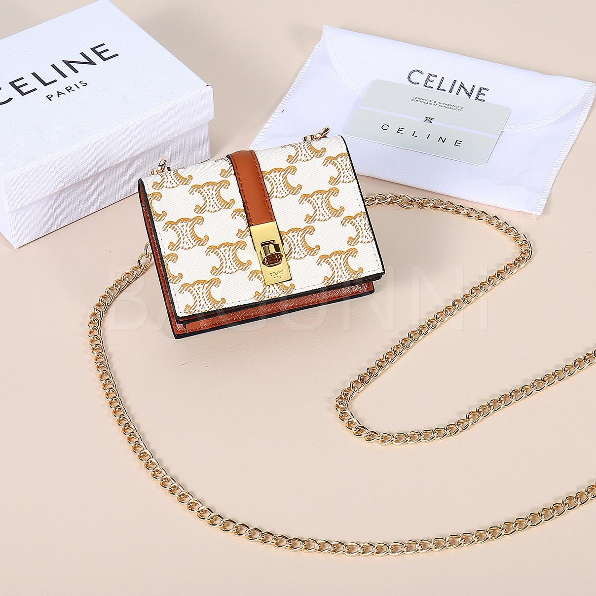 셀린느 트리옹프 플랩 카드지갑