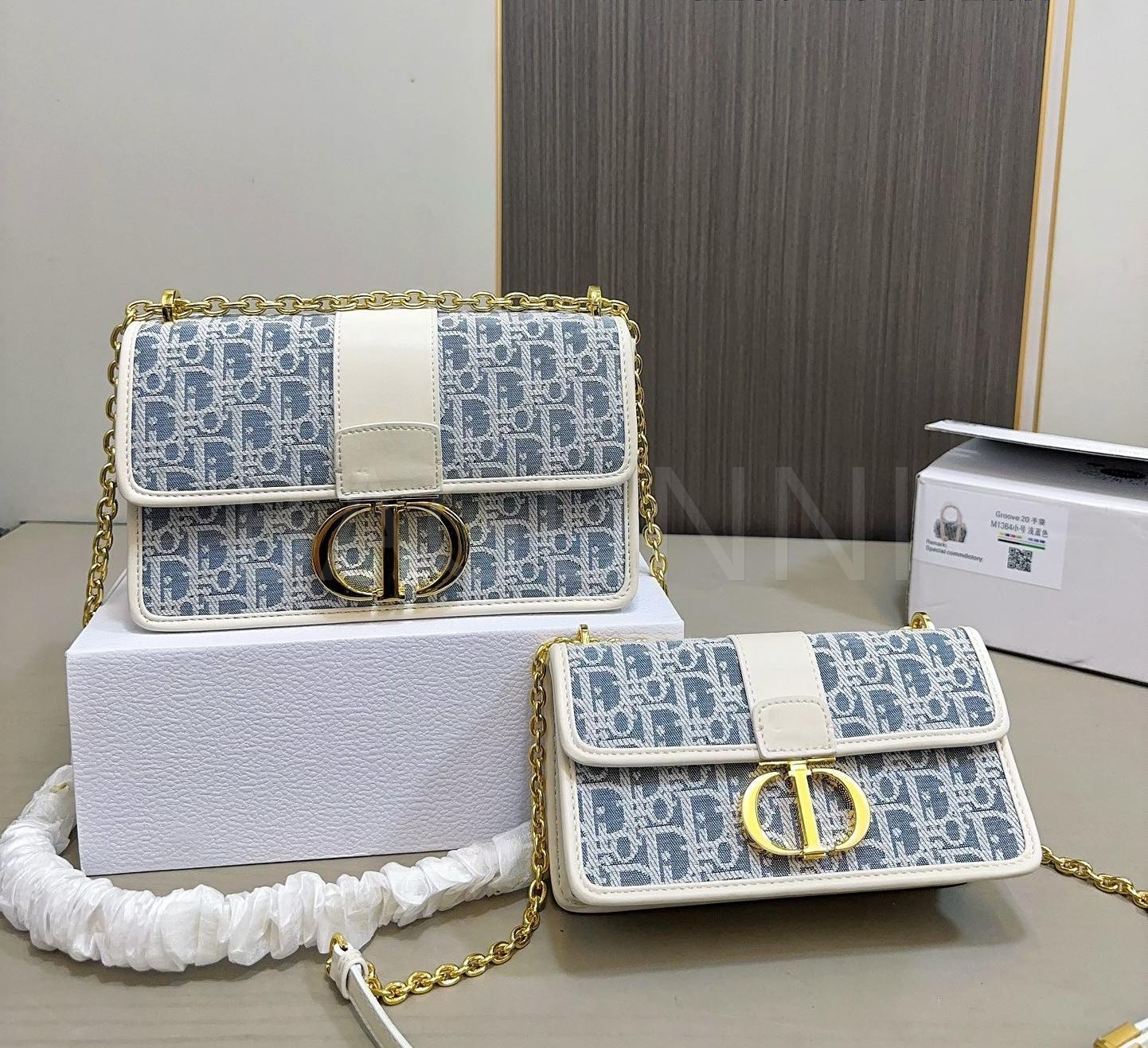 디올 몽테인 숄더백