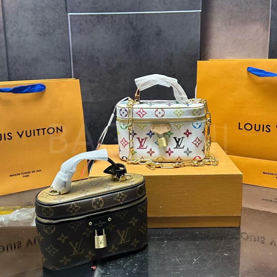 루이비통 베니티 체인 백