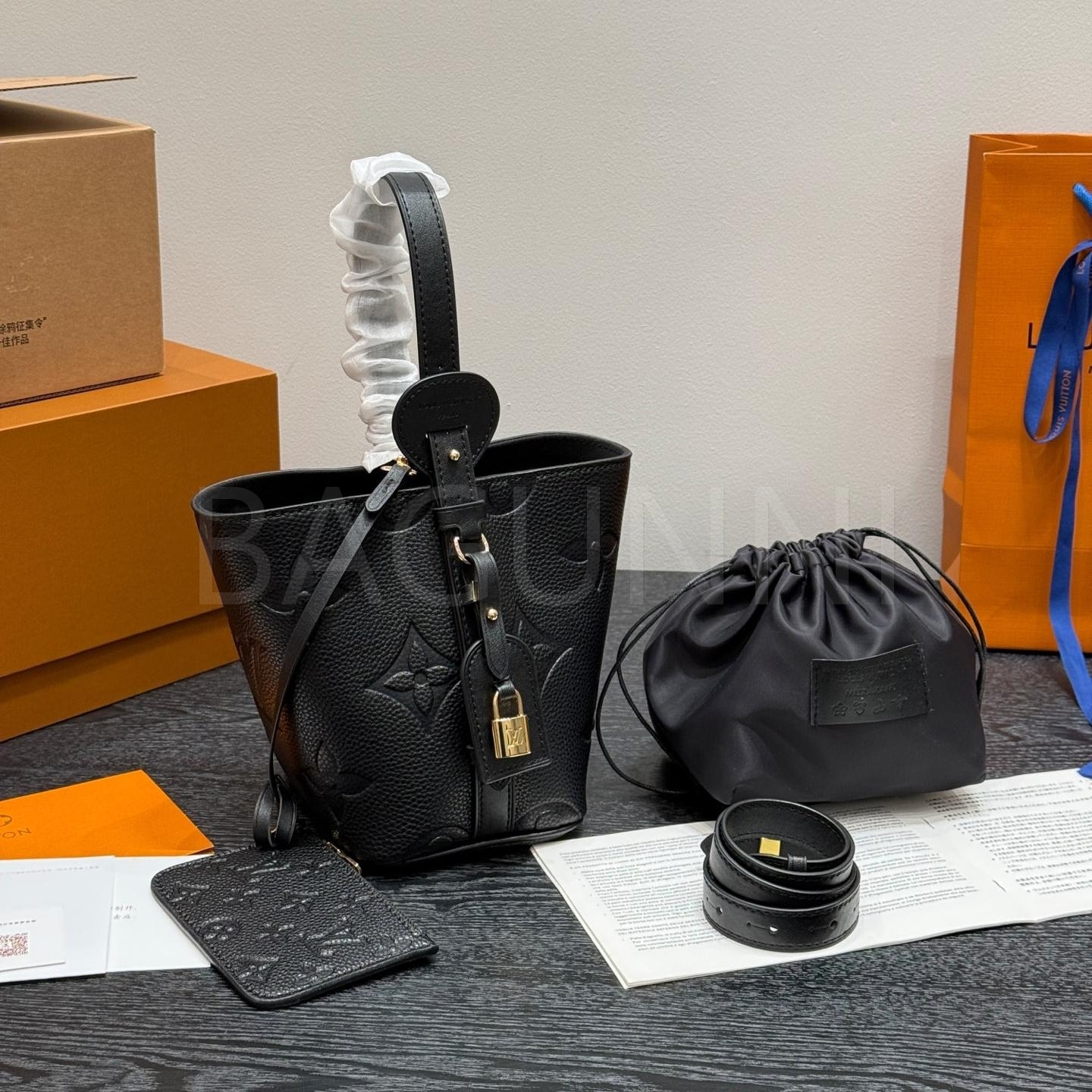 루이비통 올 인 버킷 백