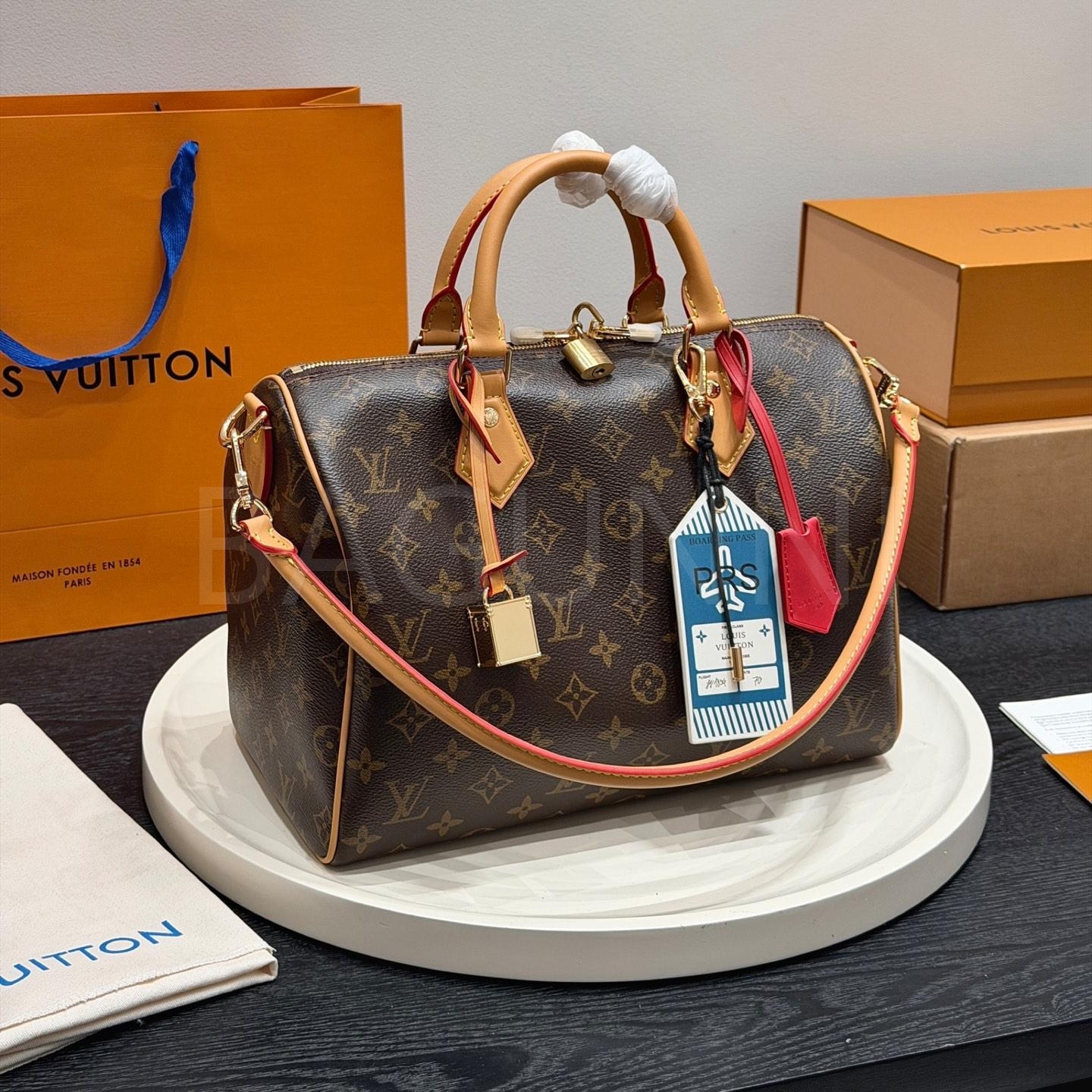 루이비통 22 보스턴백