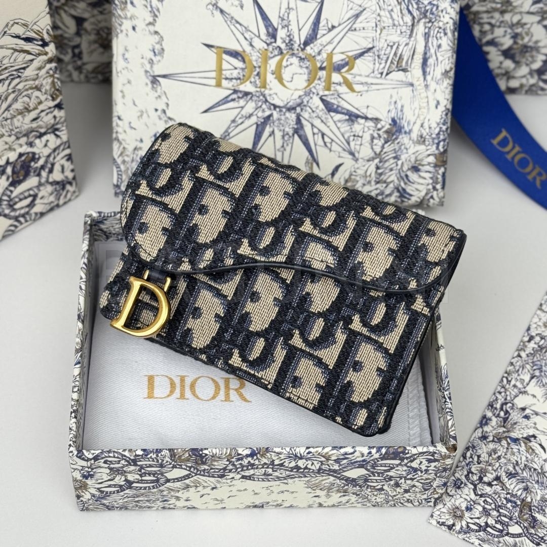 디올 플랩 카드지갑