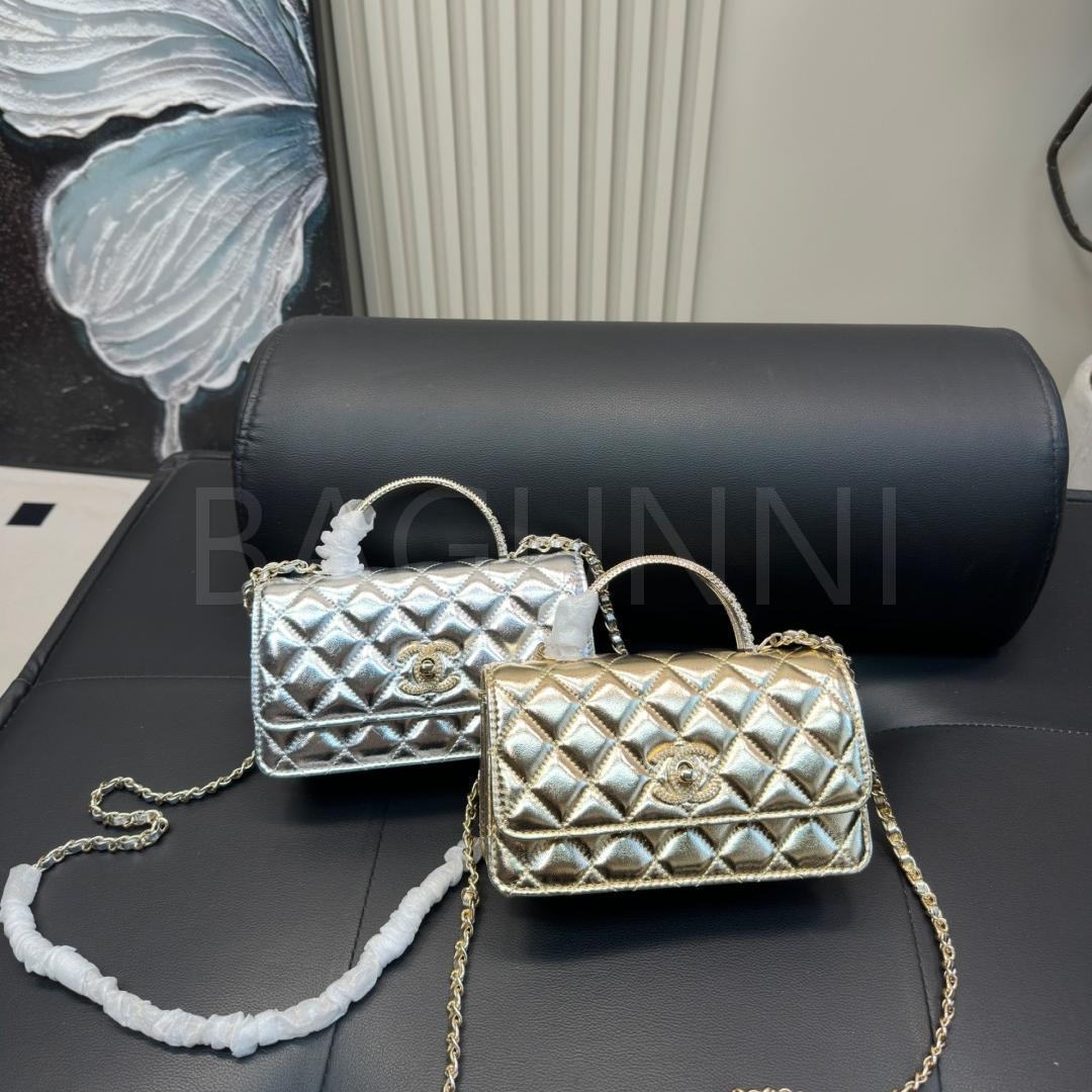 샤넬 24S 펄 체인 WOC 체인 월렛