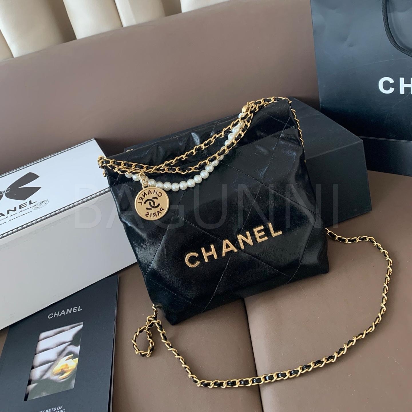 샤넬 22B 펄 22 백