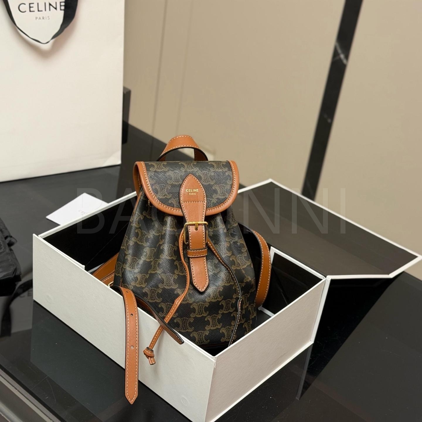 셀린느 트리옹프 드로스트링 백팩