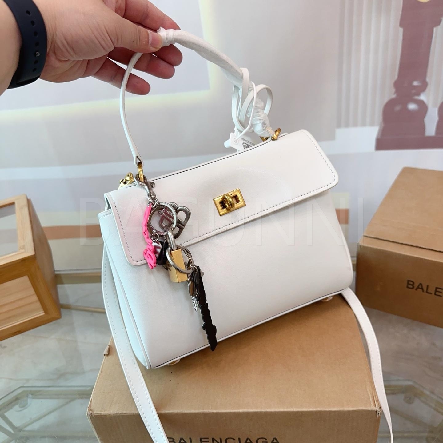 발렌시아가 로데오 숄더백