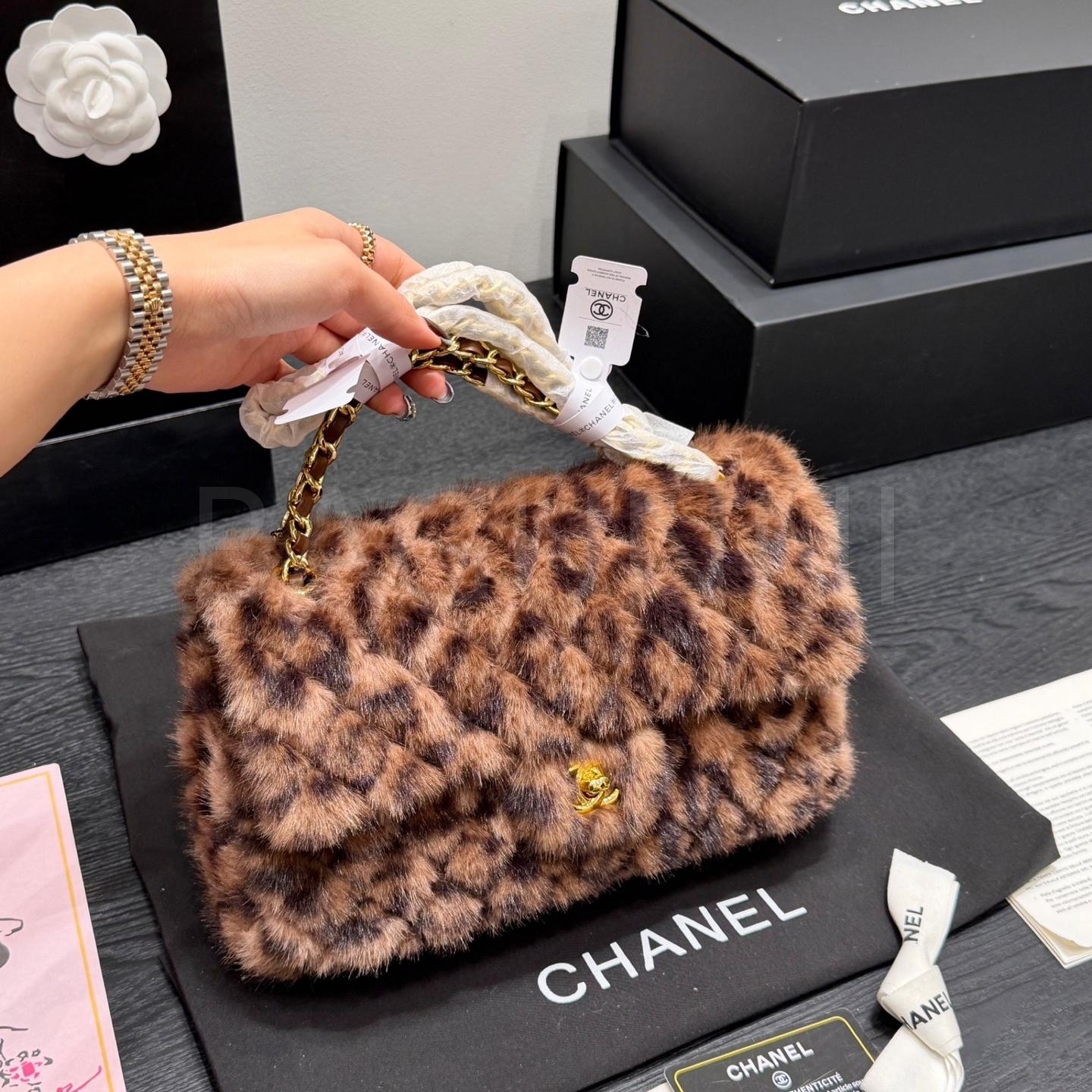 샤넬 클래식 플랩 퀼팅 플랩백