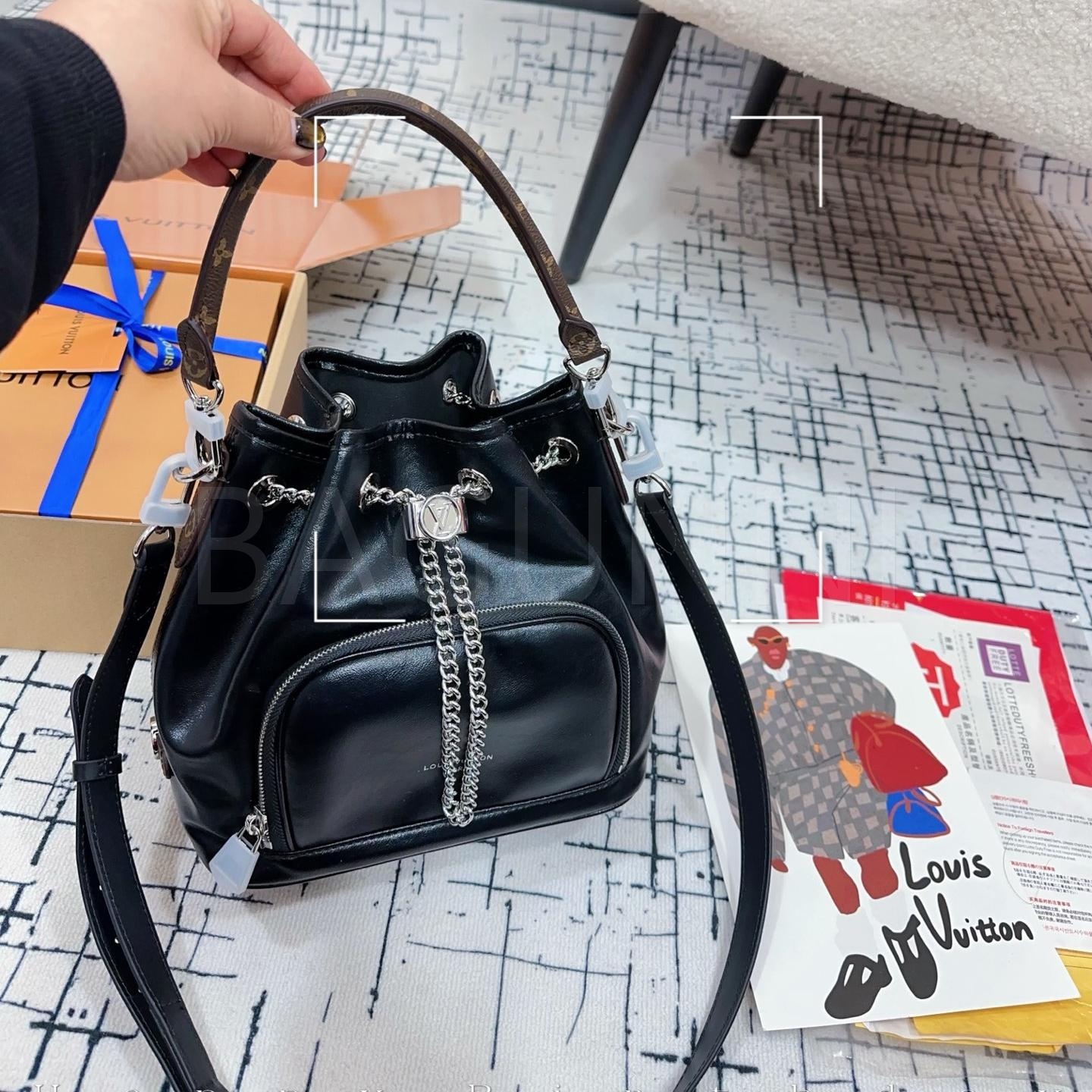 루이비통 노에 버킷 백