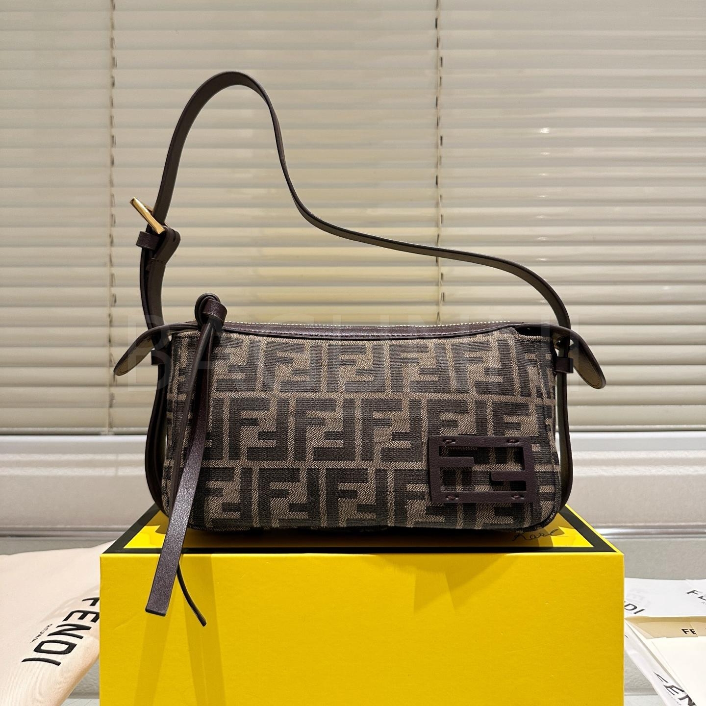 펜디 심플리 펜디 숄더백