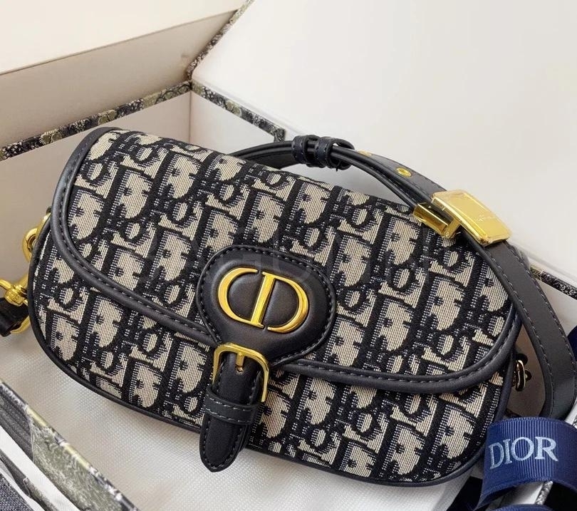 디올 바비 숄더백