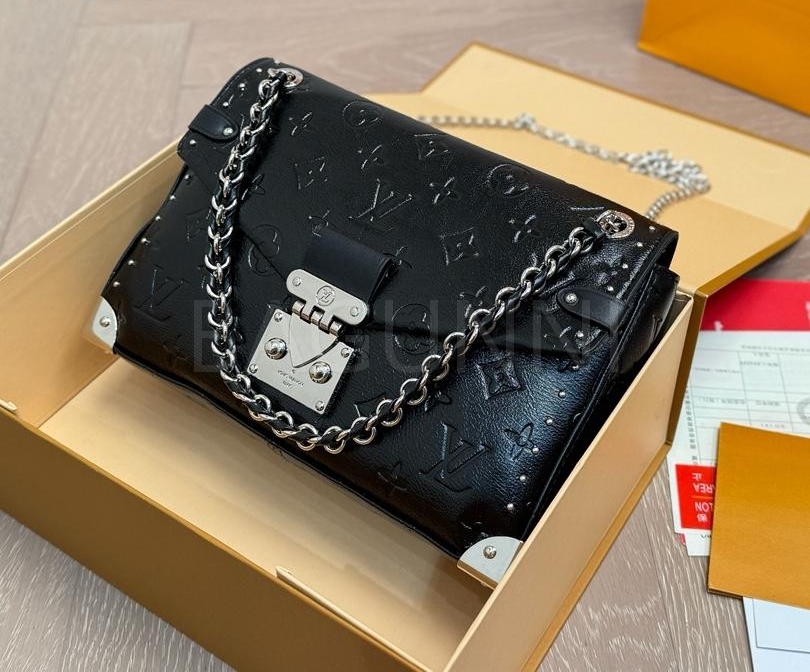 루이비통 체인 숄더백