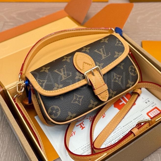 루이비통 나노 다이앤 숄더백