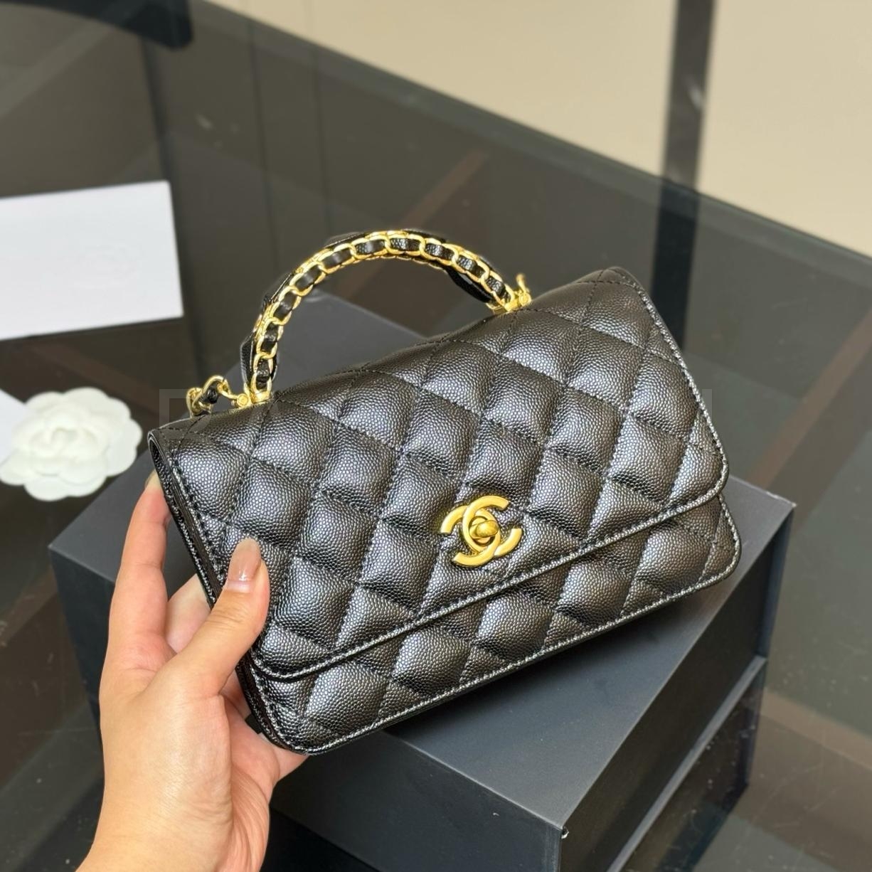 샤넬 WOC 체인 월렛