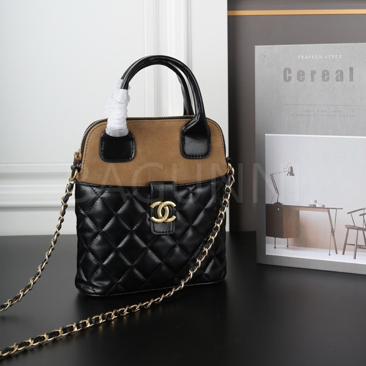 샤넬 25A 스웨이드 체인 백