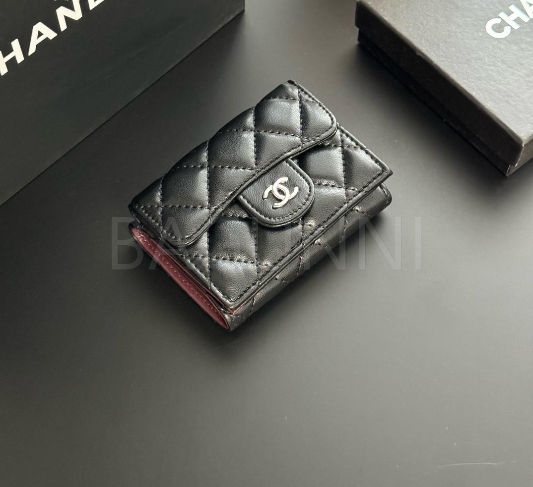 샤넬 클래식 플랩 반지갑