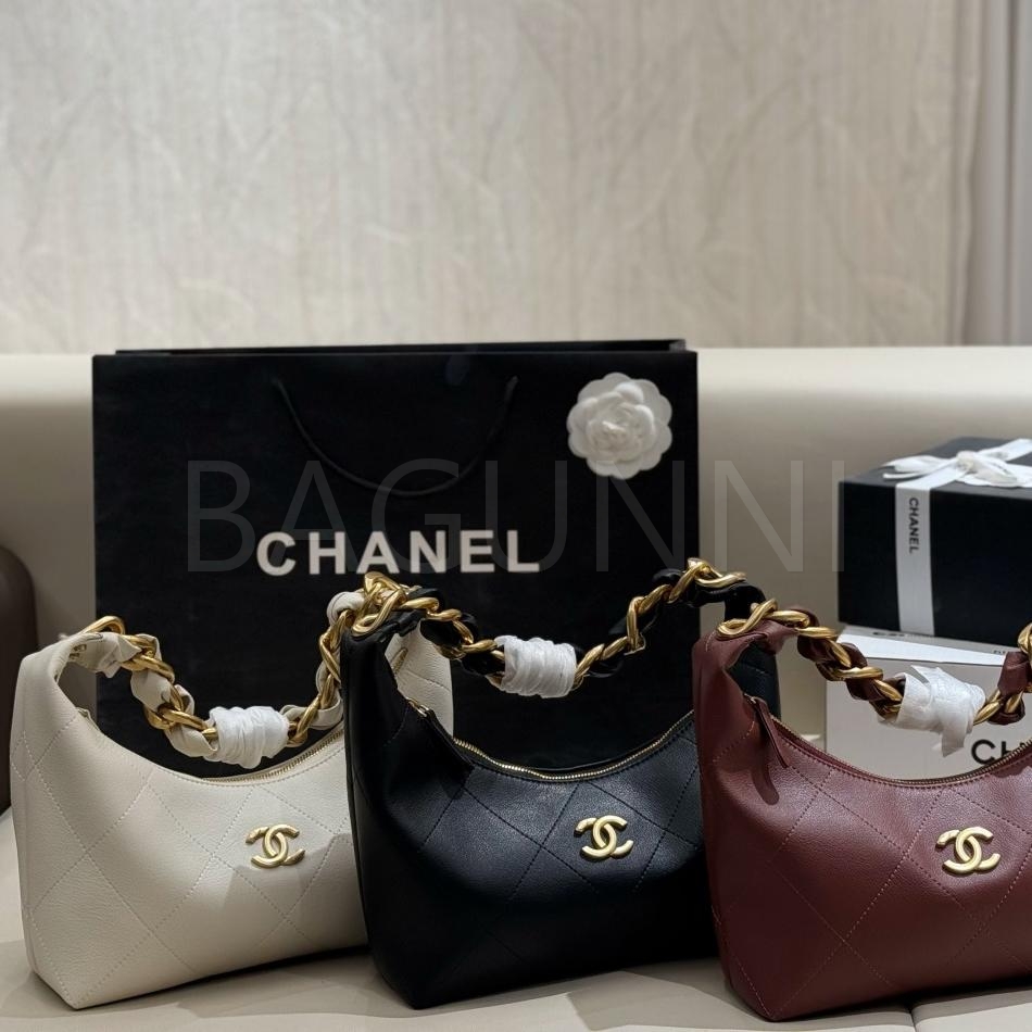 샤넬 25K 호보 백