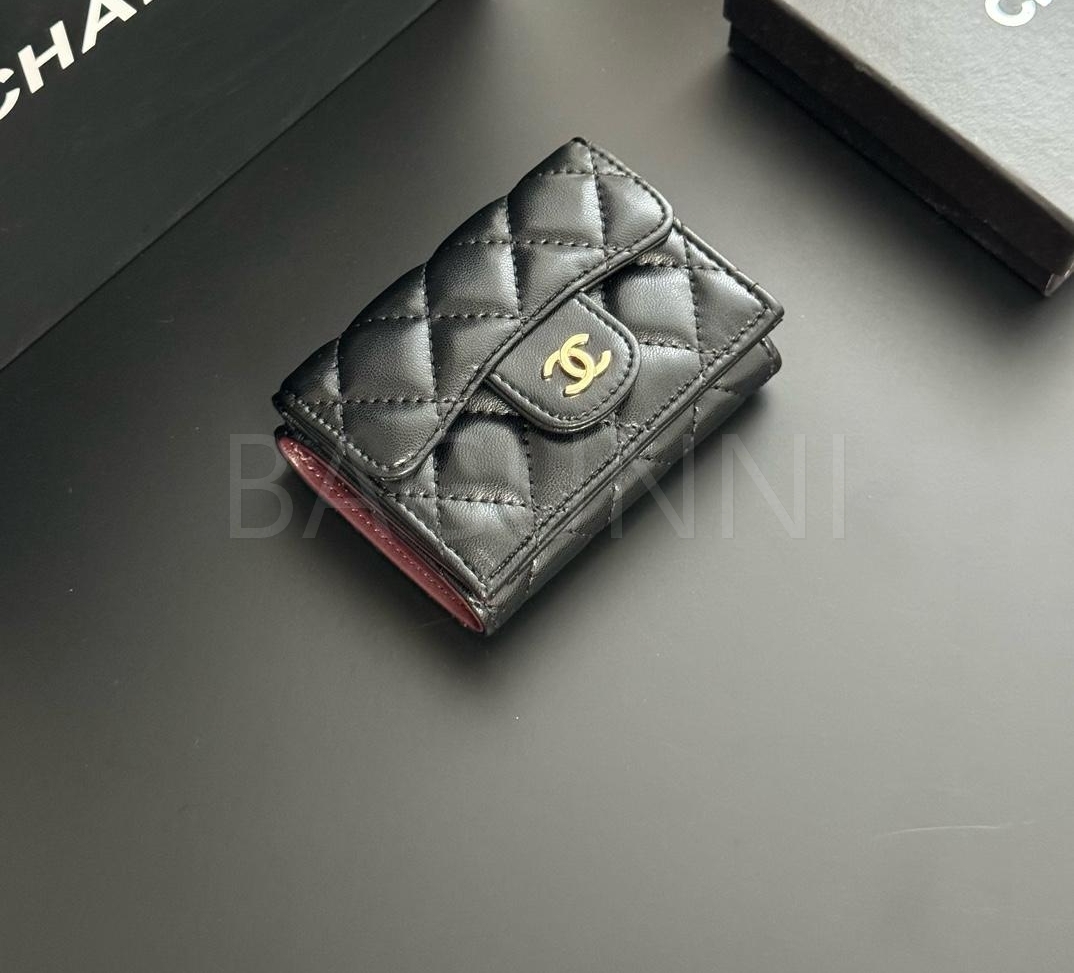 샤넬 클래식 플랩 반지갑