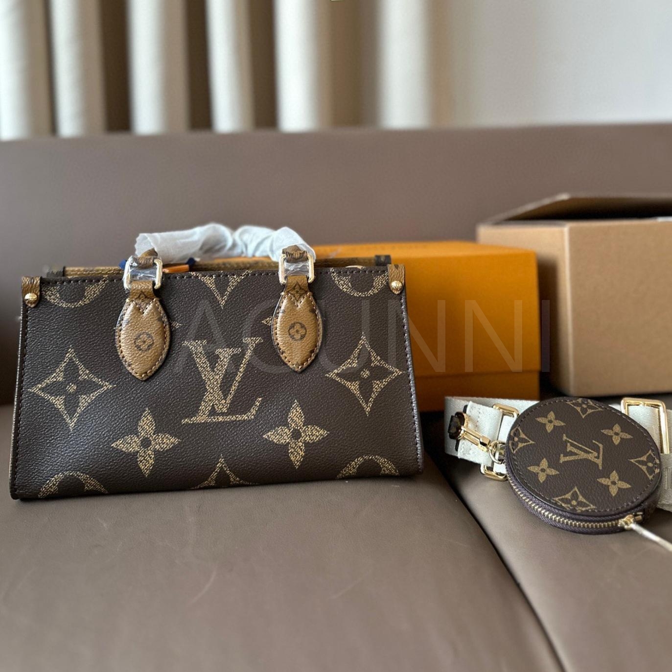 루이비통 온더고 토트백