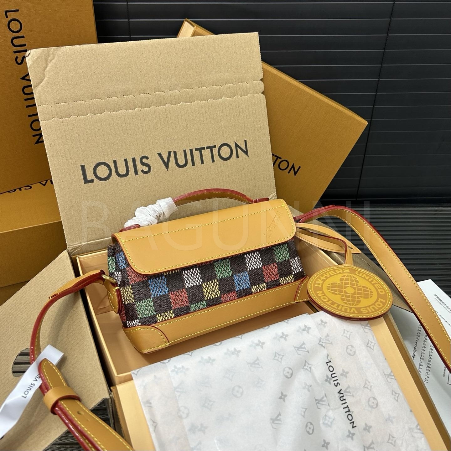 루이비통 스티머 이스트 웨스트