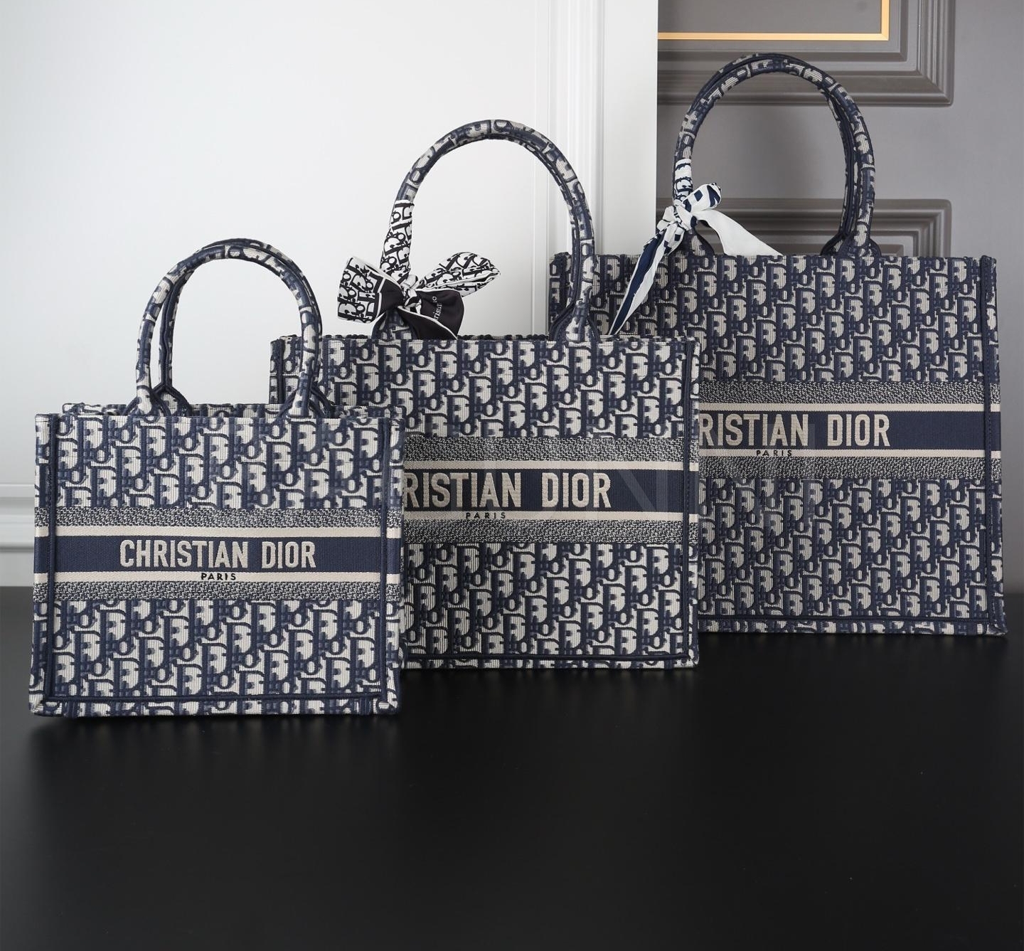 디올 북 토트 쇼퍼백