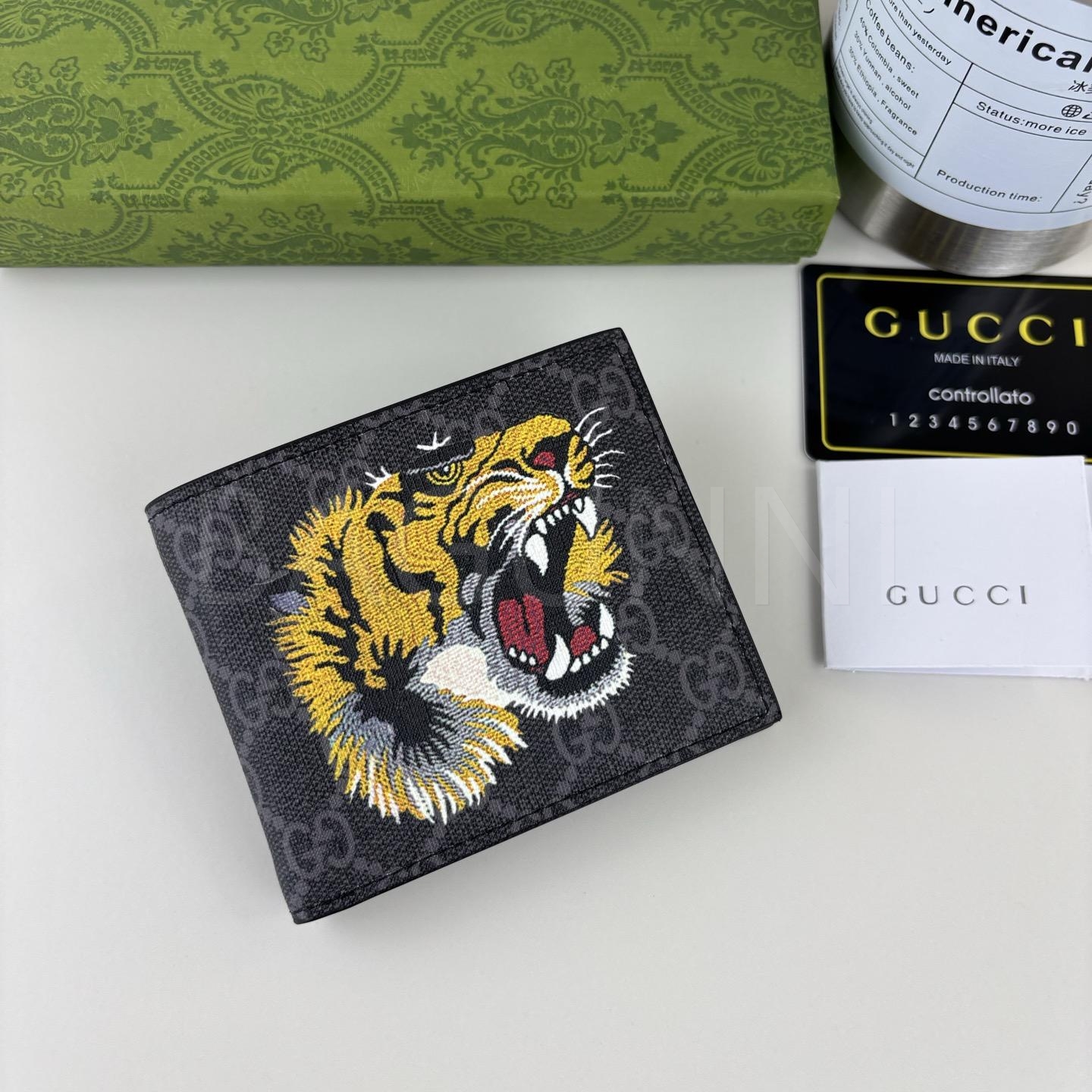 구찌 애니멀 모티프 반지갑