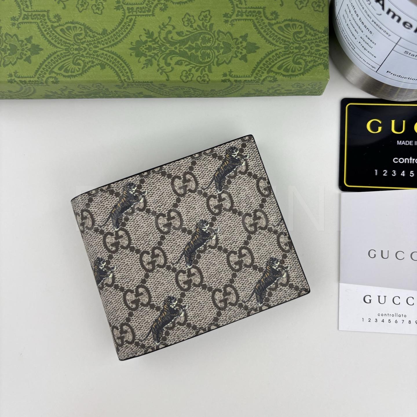 구찌 애니멀 모티프 반지갑