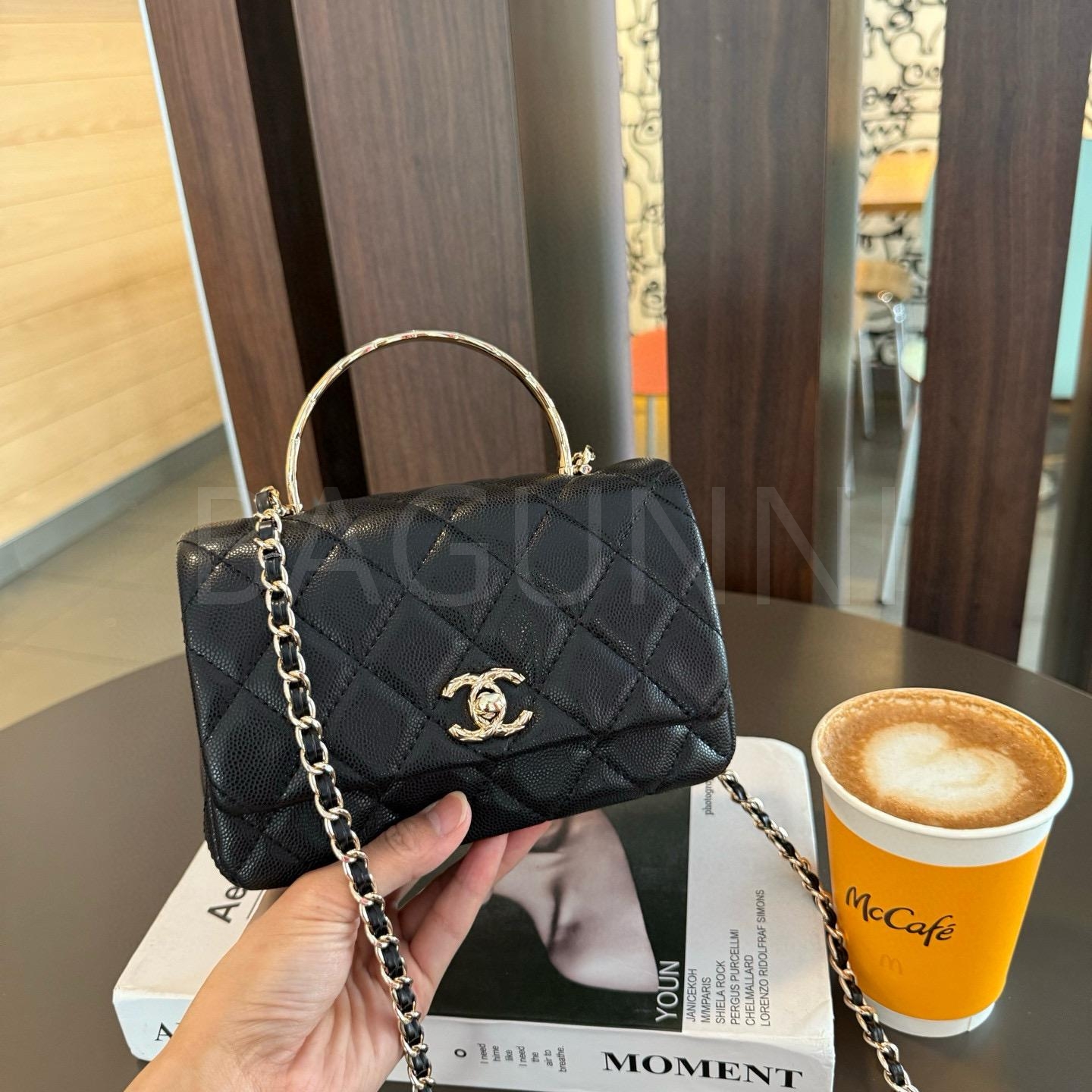 샤넬 25S 코코 크러쉬 탑핸들 스퀘어 플랩 백