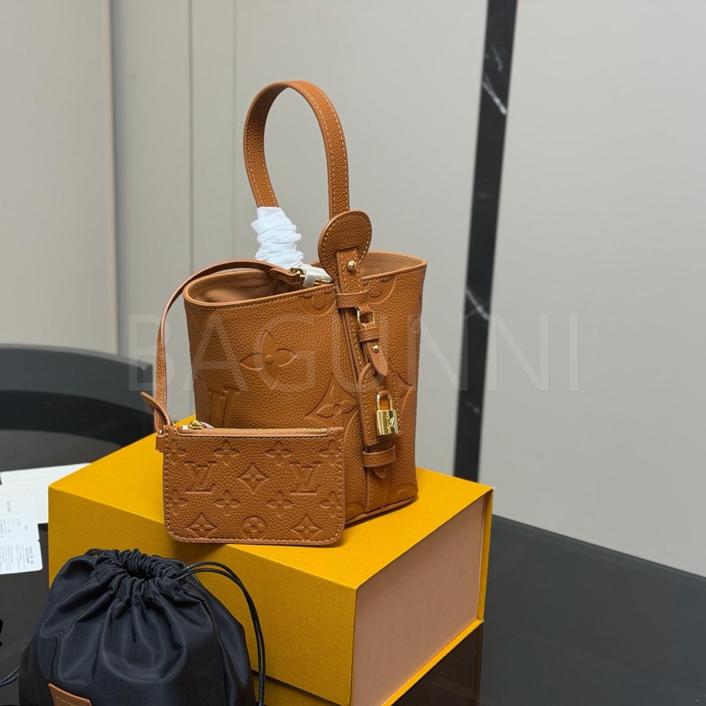 루이비통 버킷 백