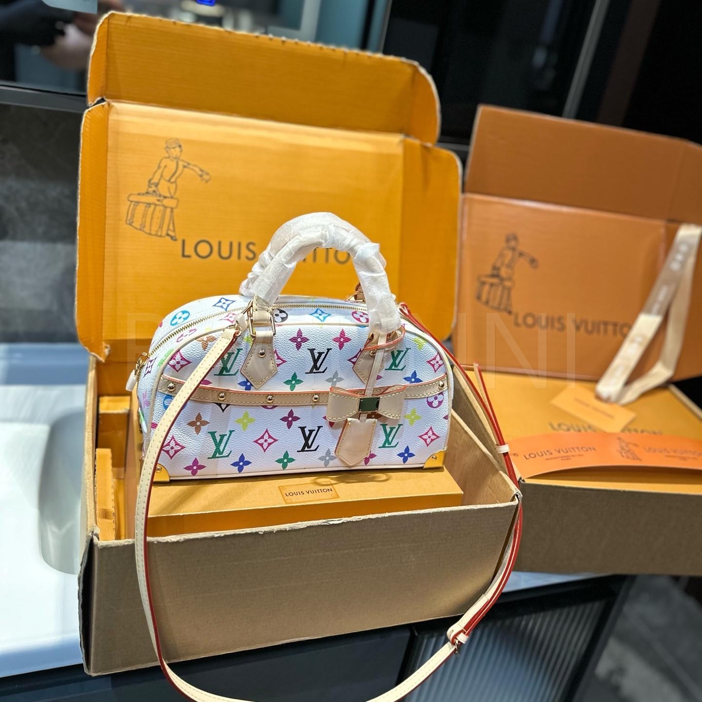 루이비통 멀티컬러 가방