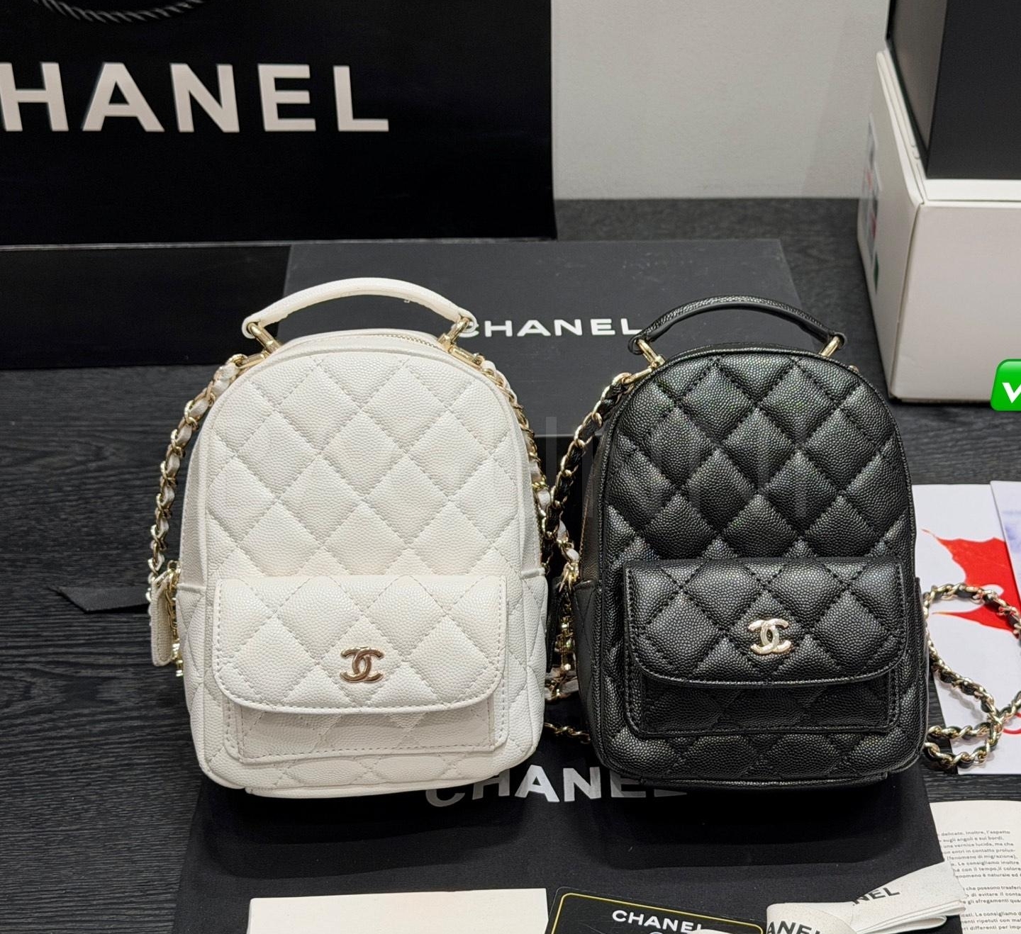 샤넬 19 백팩