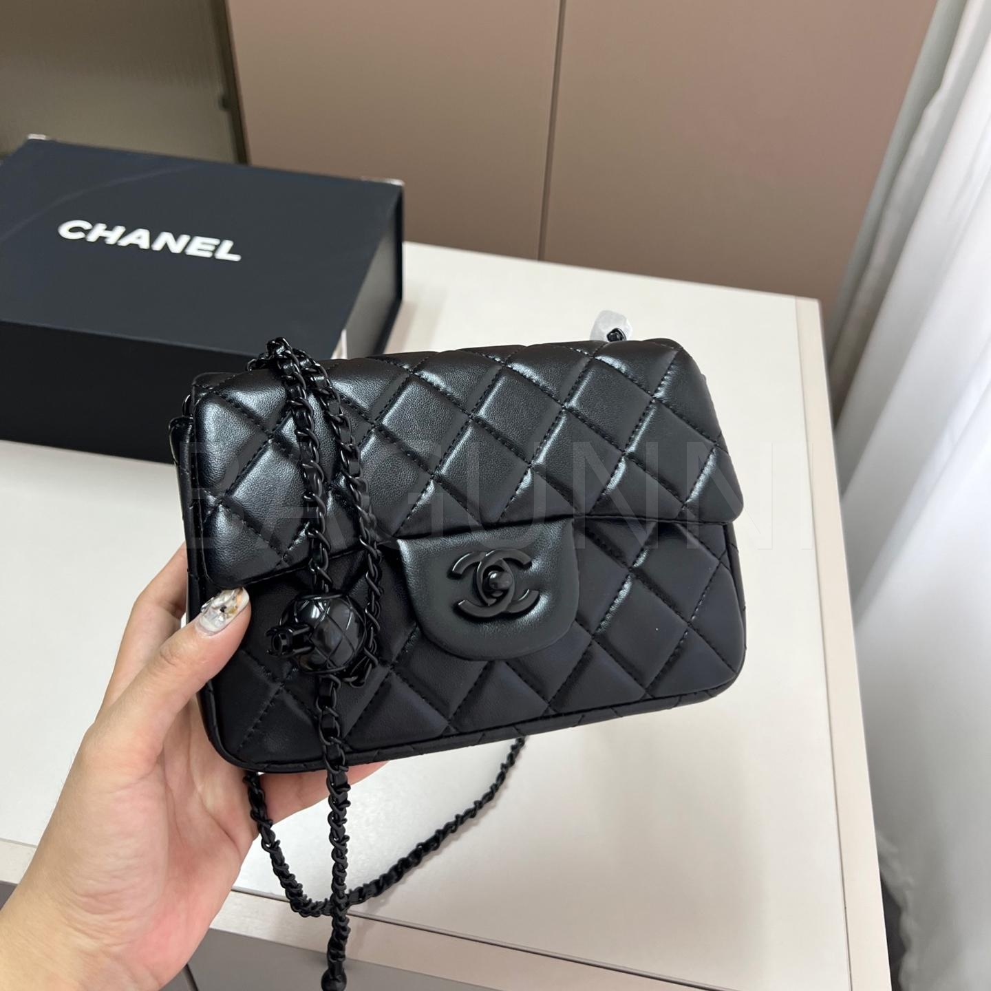 샤넬 스퀘어 플랩 백