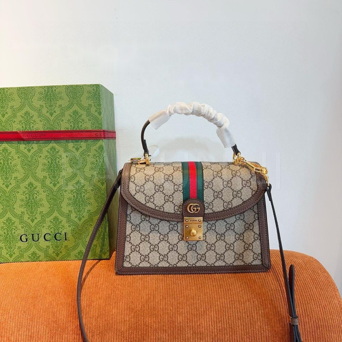 구찌 오피디아 숄더백