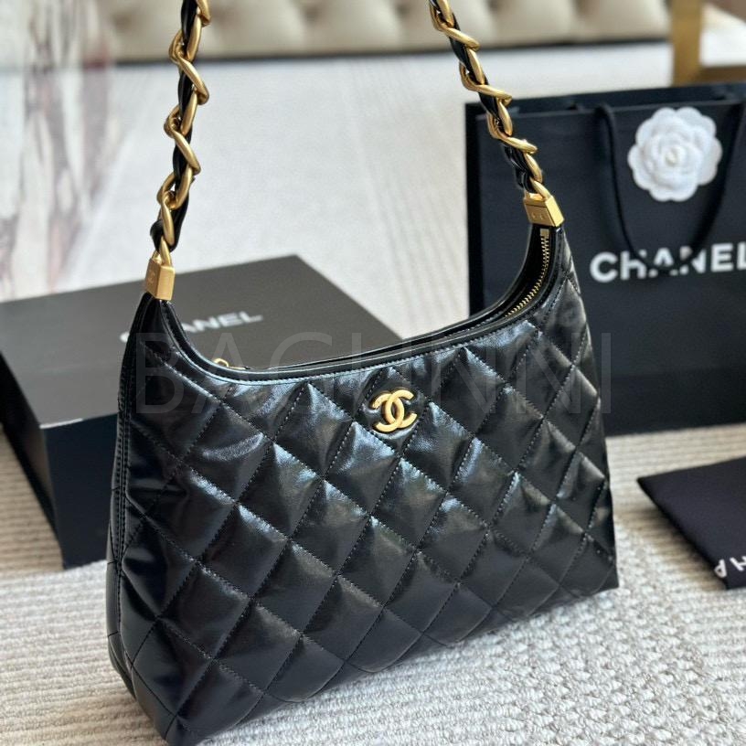 샤넬 28C 체인 백