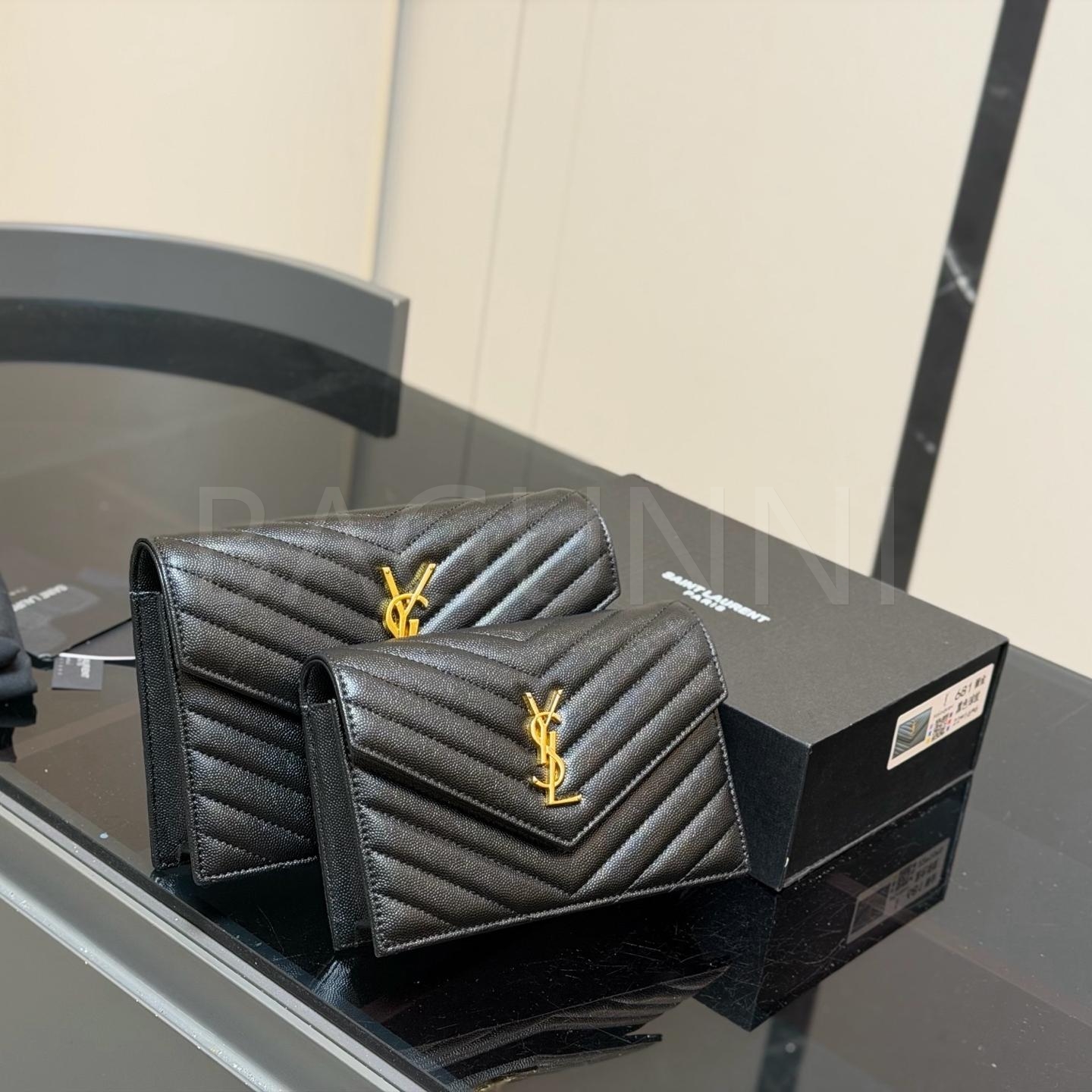 YSL 22 체인 숄더백