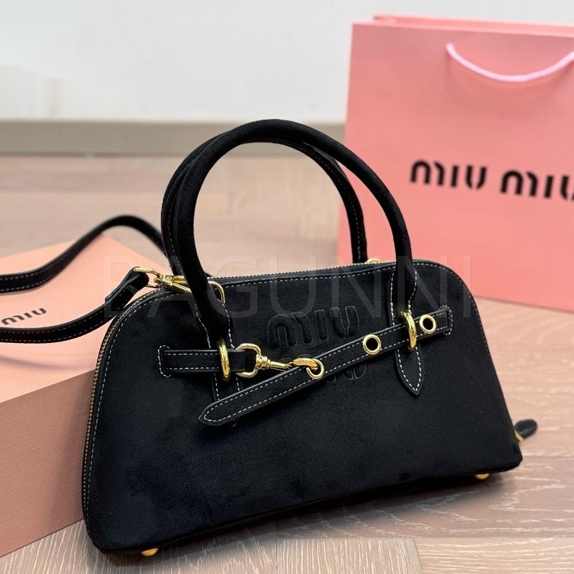 미우미우 쉘 숄더백