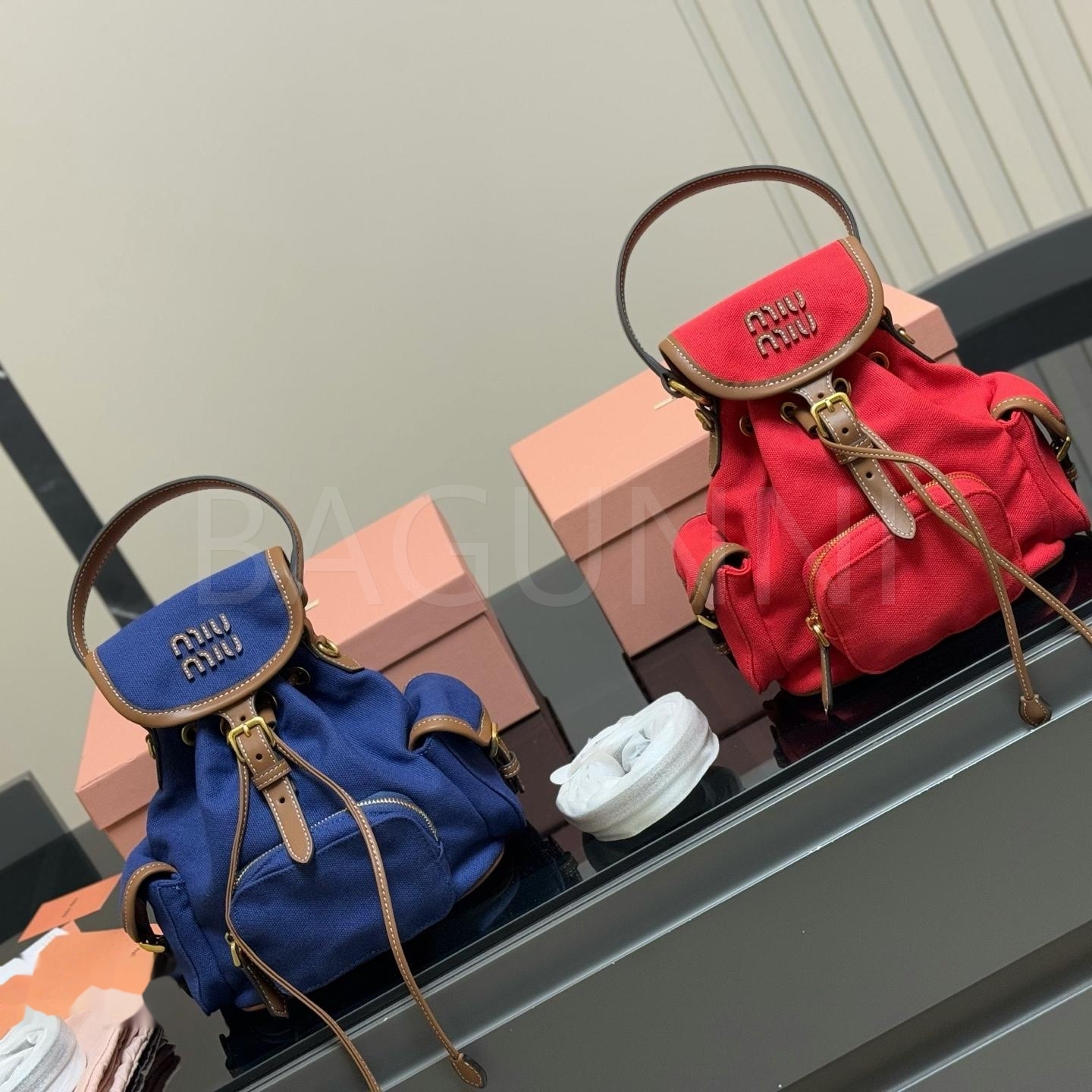 미우미우 마테라쎄 보스턴백