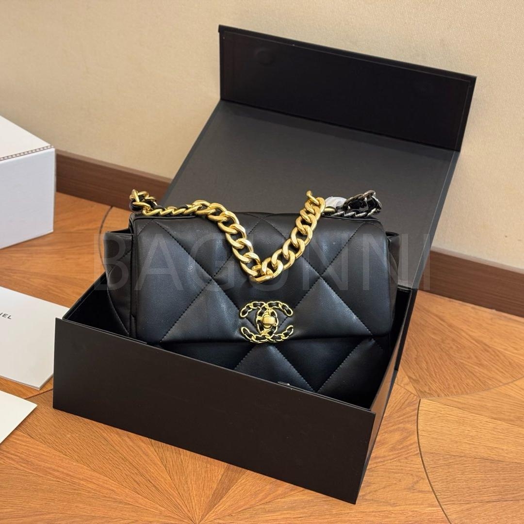 샤넬 19 플랩 백