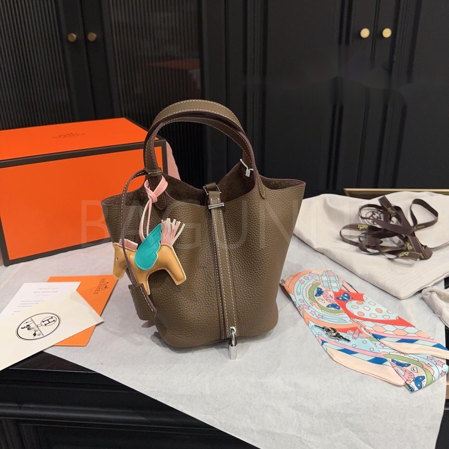 에르메스 바스켓백