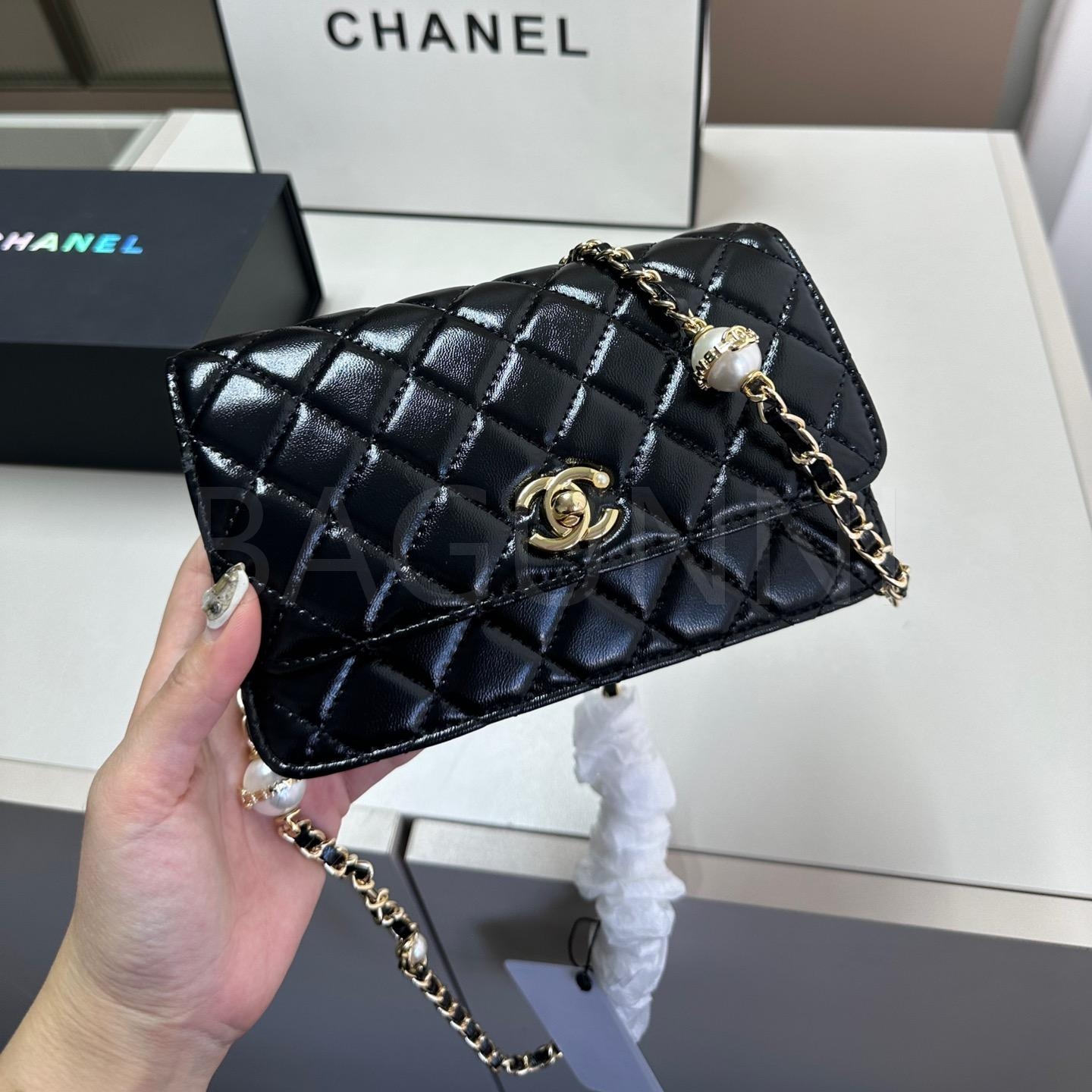 샤넬 펄 체인 WOC 체인 월렛