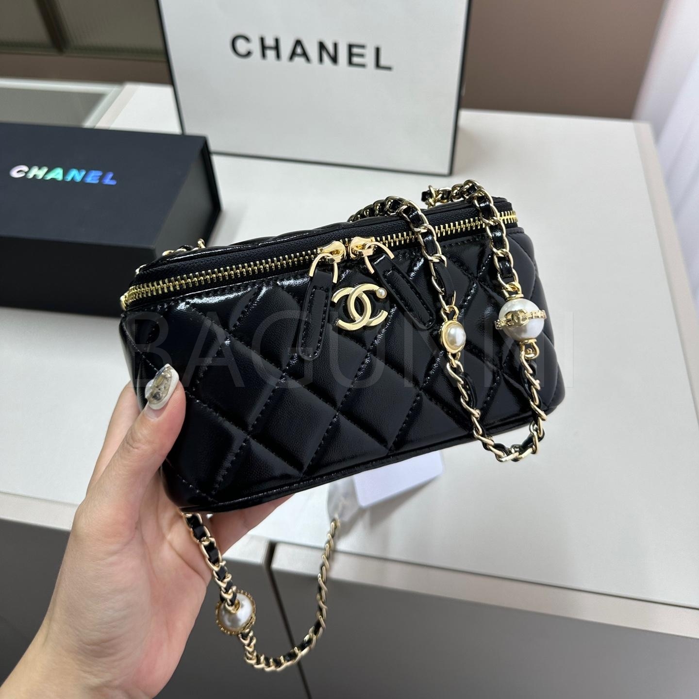 샤넬 코스메틱 박스 백