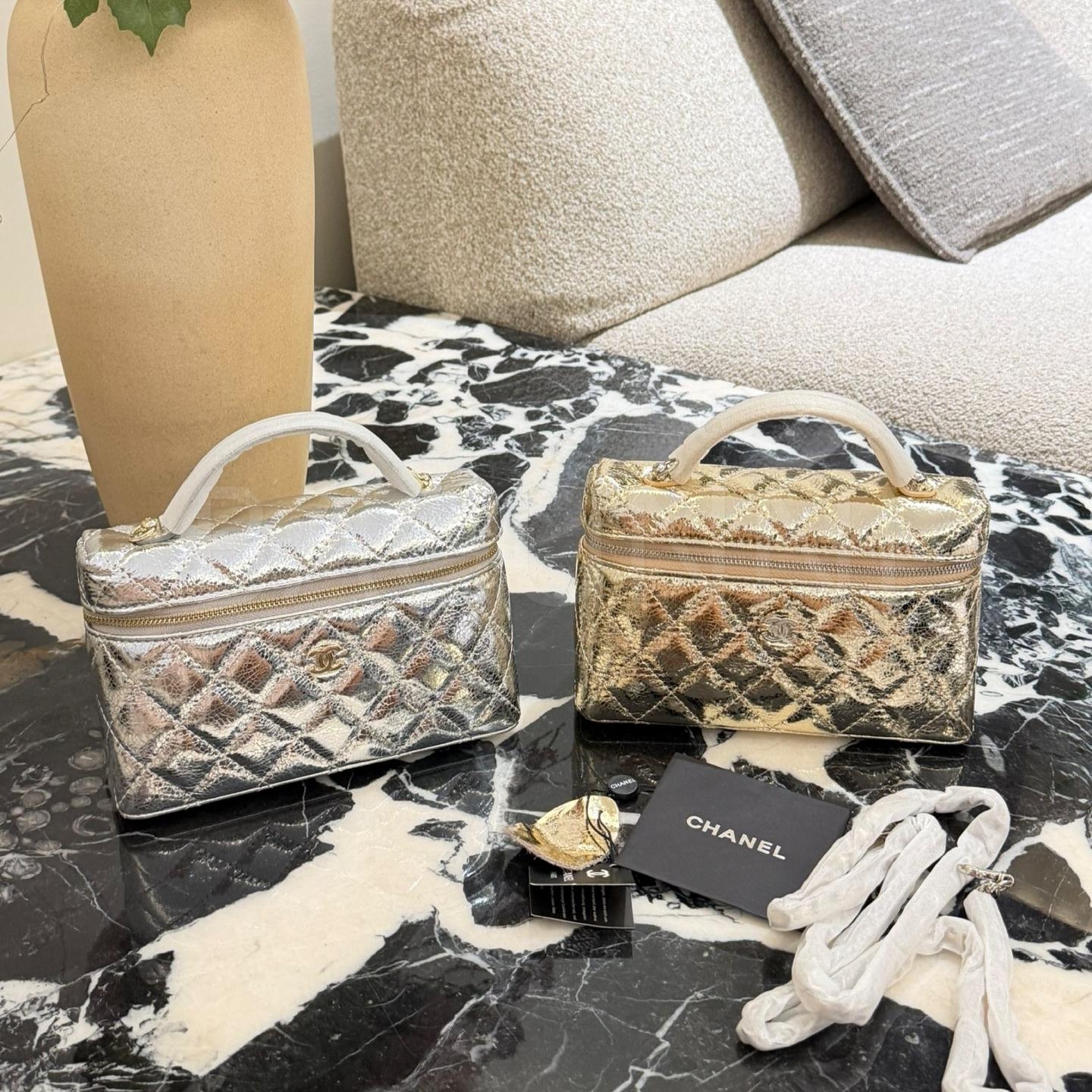 샤넬 26X 체인 파우치