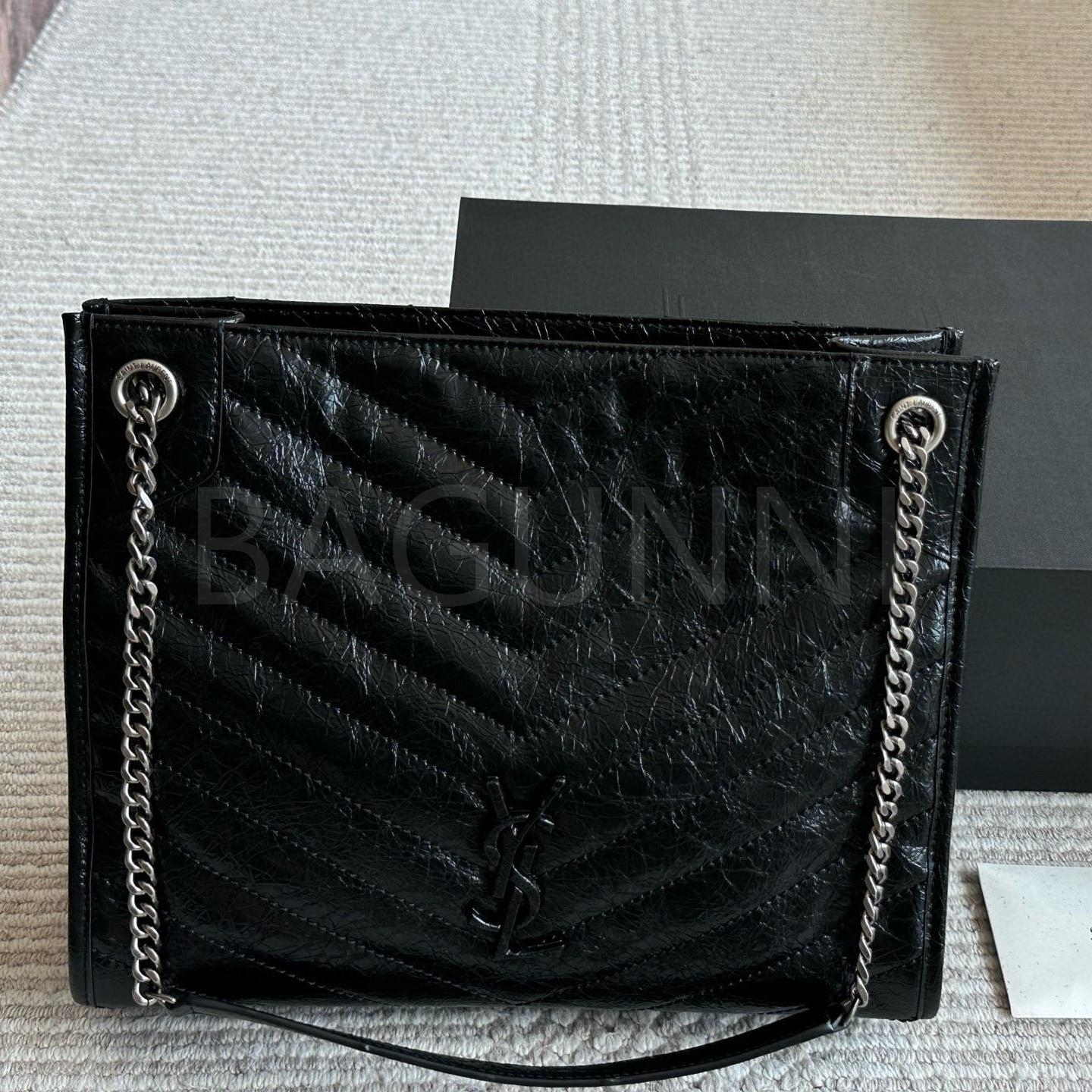 YSL 니키 쇼퍼백