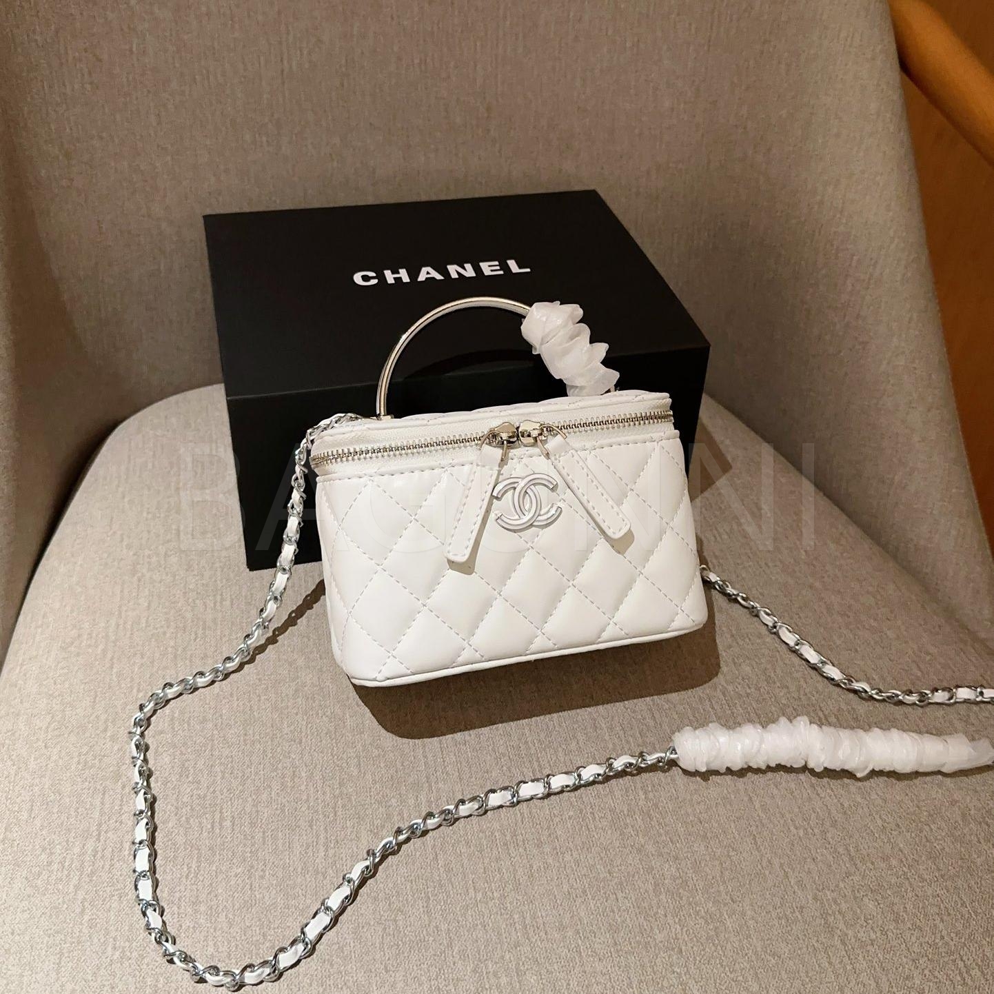 샤넬 24C 탑핸들 박스 백