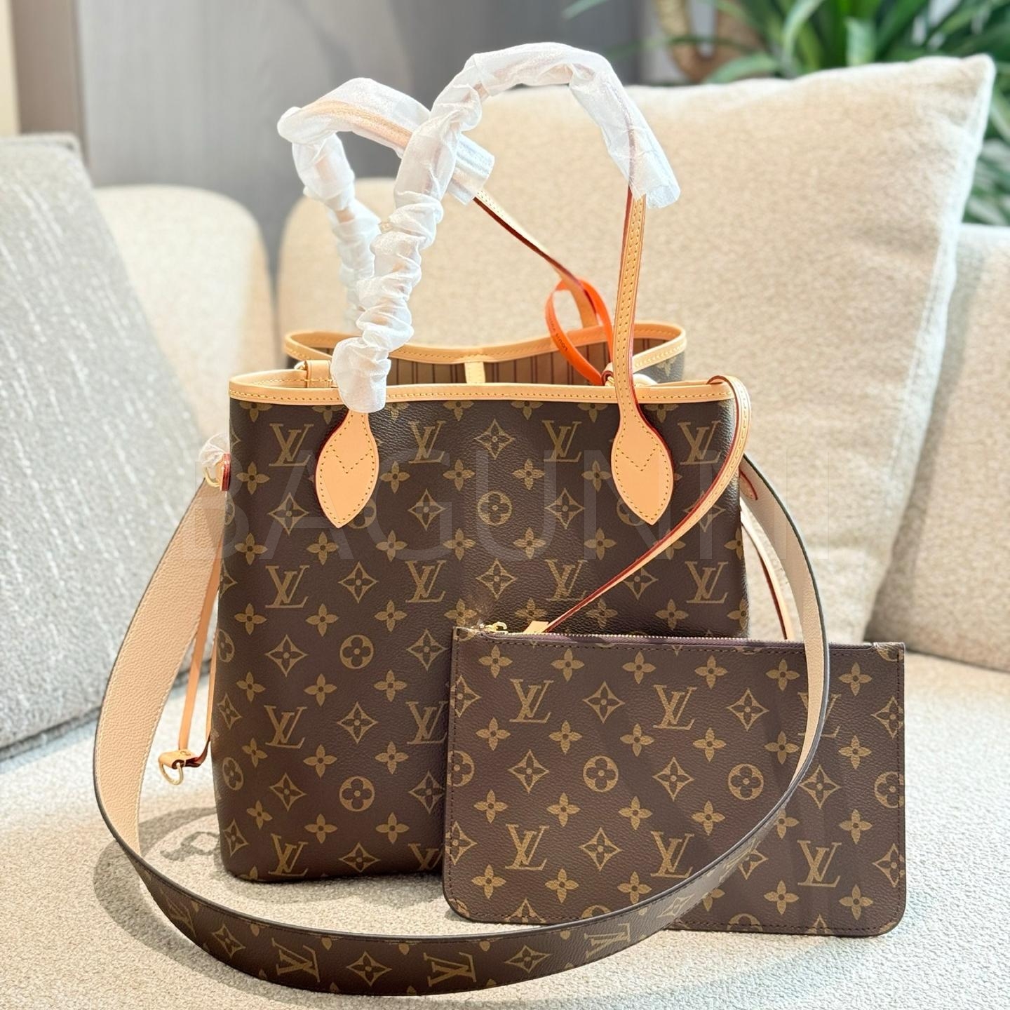 루이비통 컨버터블 쇼퍼백