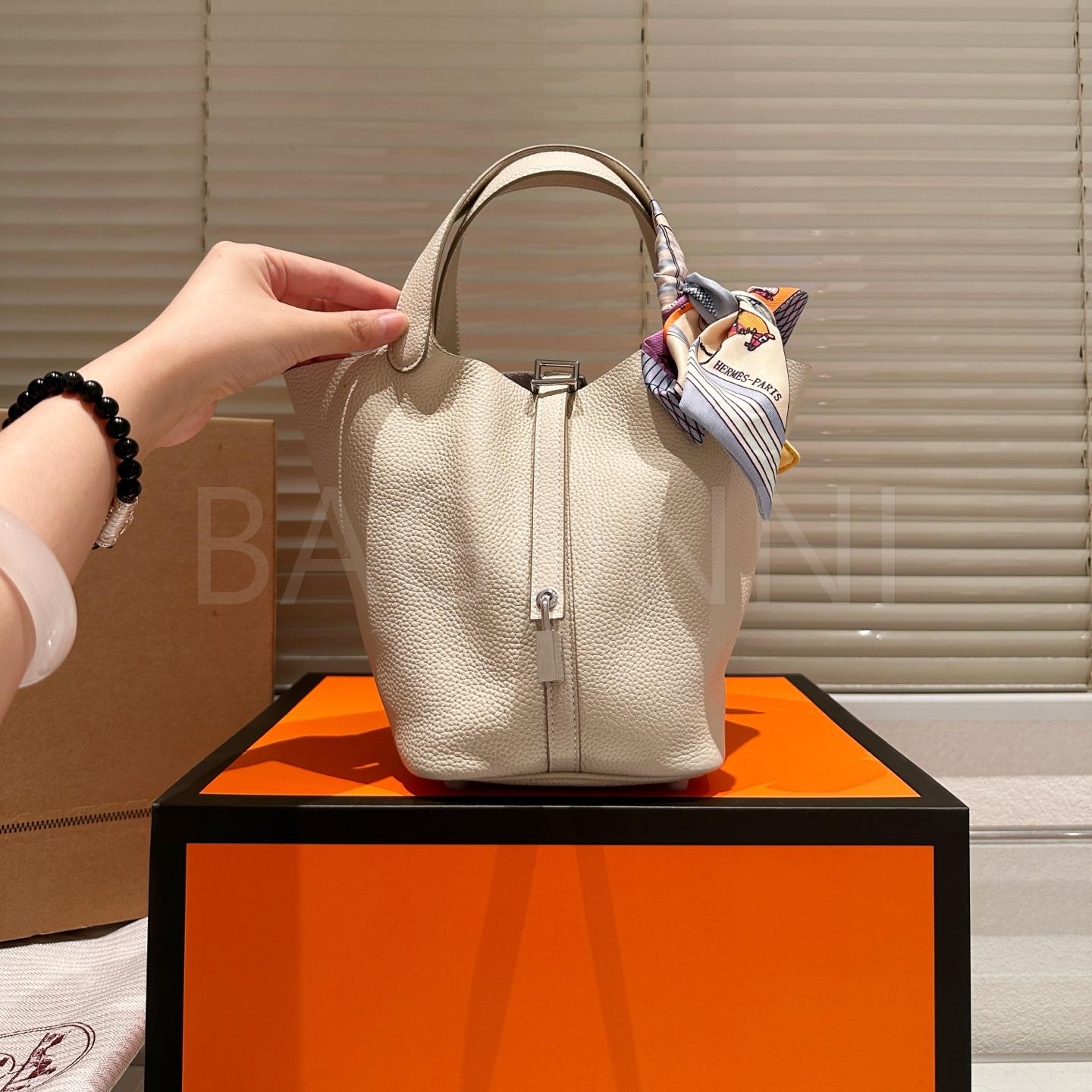 에르메스 피코탄 락 버킷백